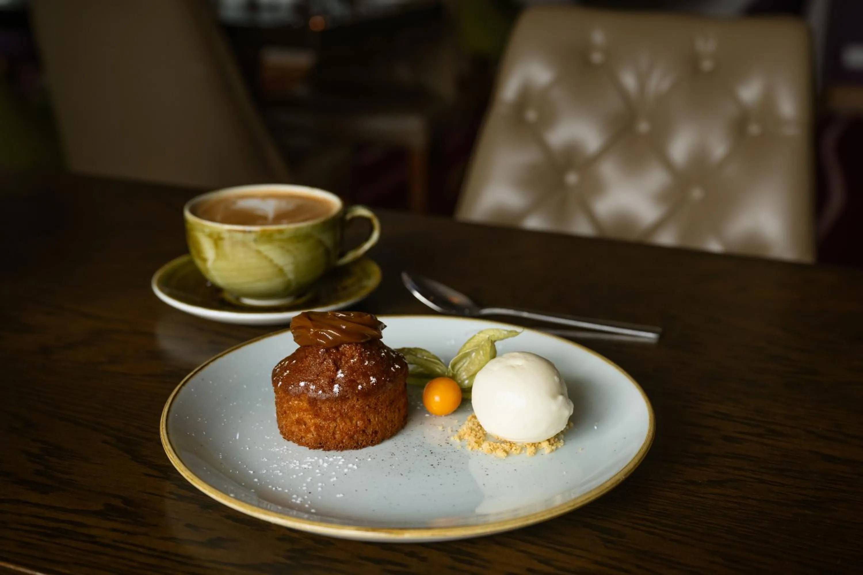 Restaurant/places to eat in Louis Fitzgerald Hotel