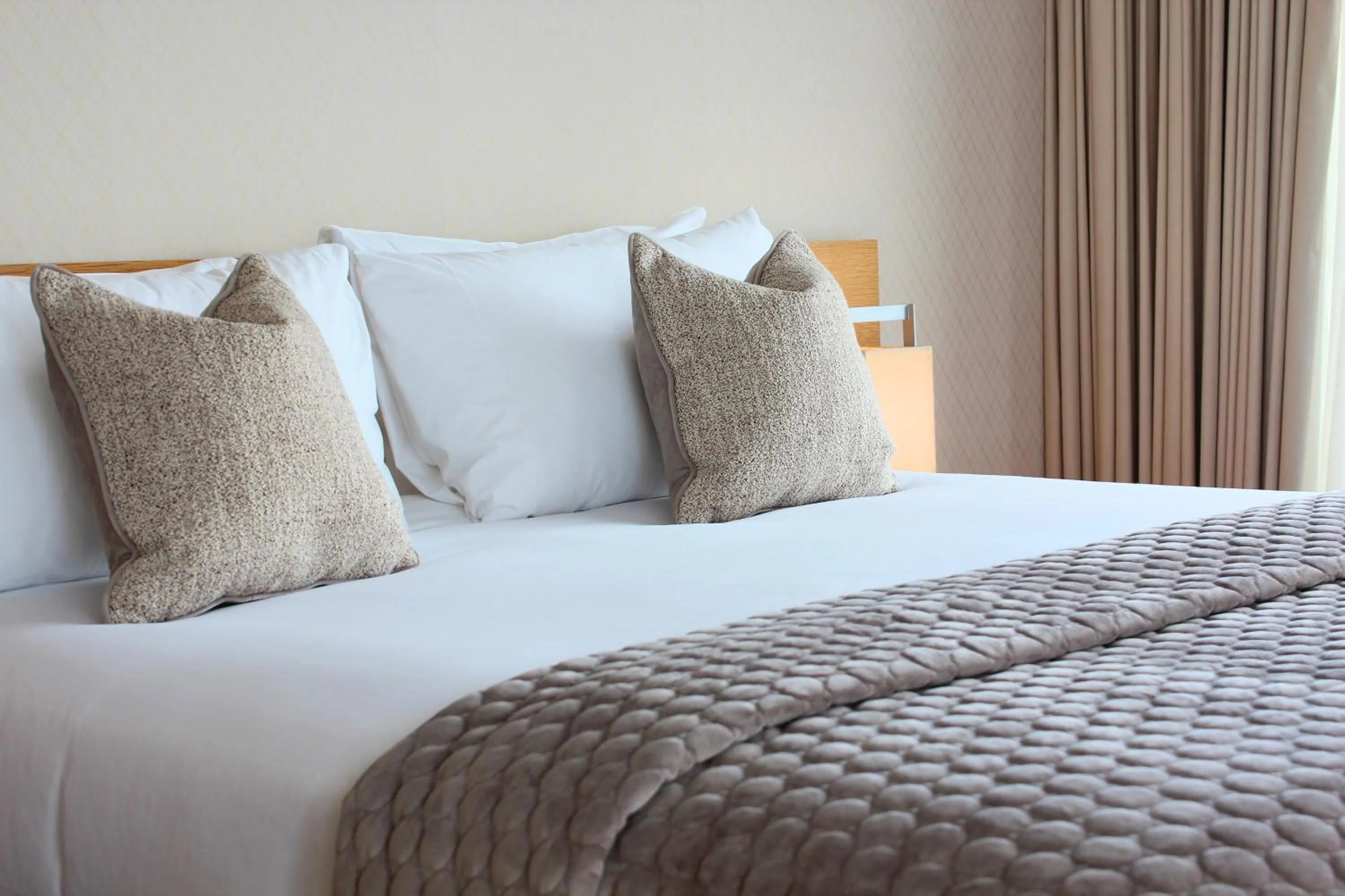 Bedroom, Bed in Louis Fitzgerald Hotel