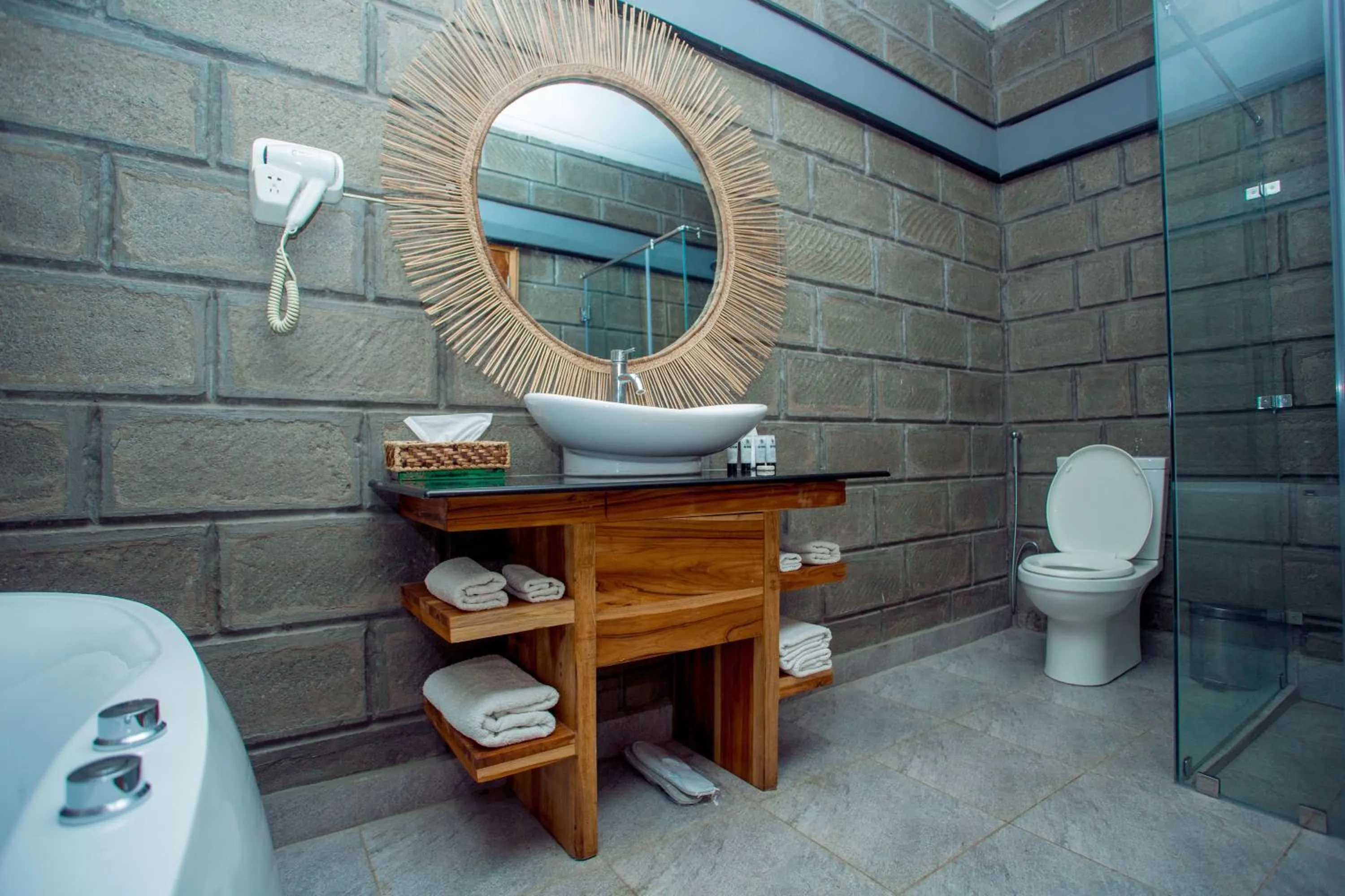 Fun Retreat Resort, Hotel and Ayurveda Spa