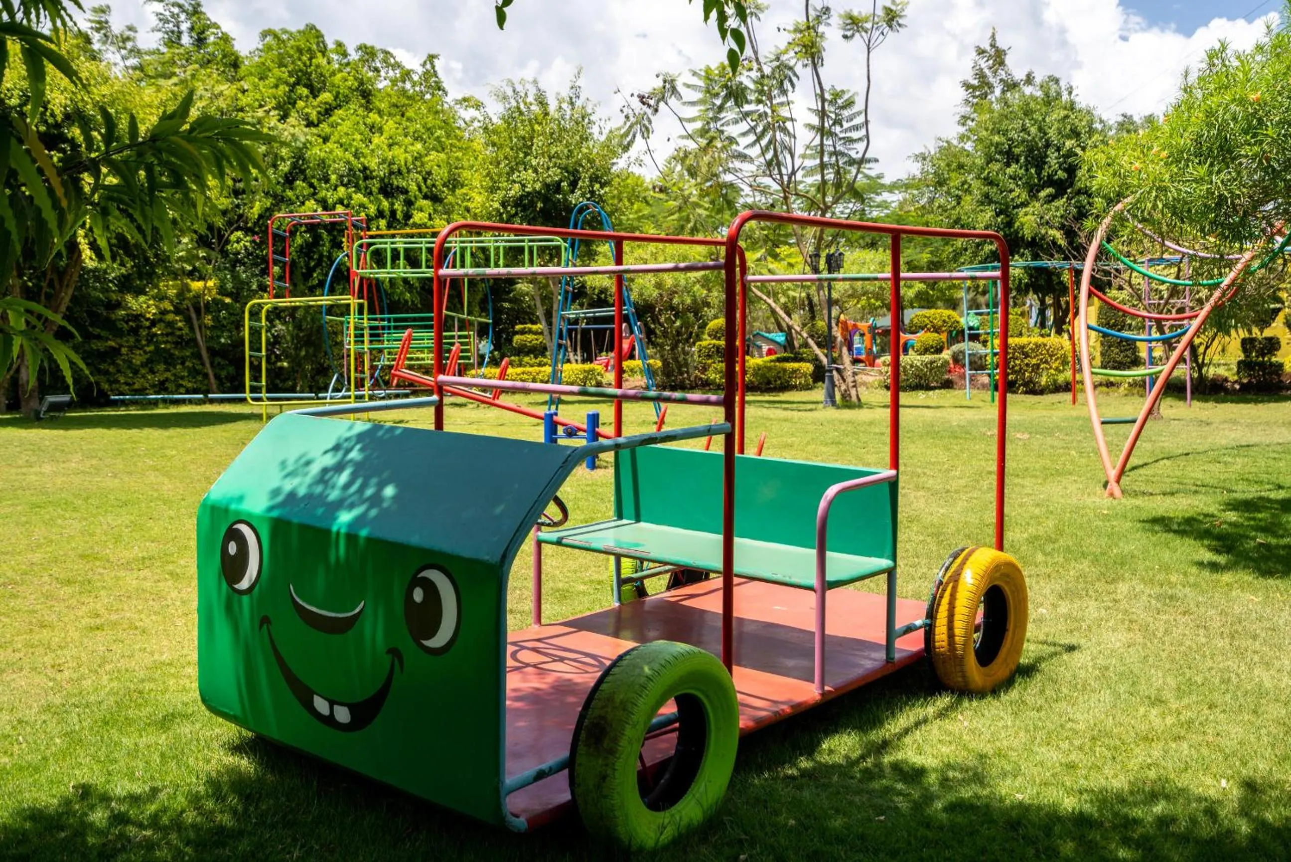 Fun Retreat Resort, Hotel and Ayurveda Spa