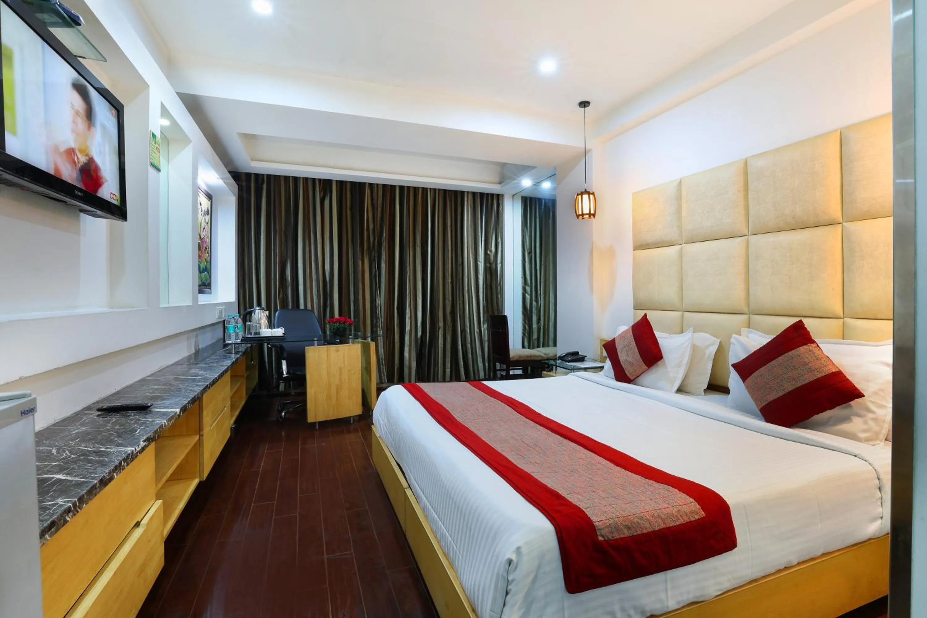 Bed in Airport Hotel Grand