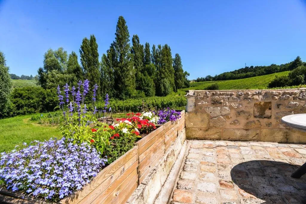 Property building in La Closerie de Fronsac