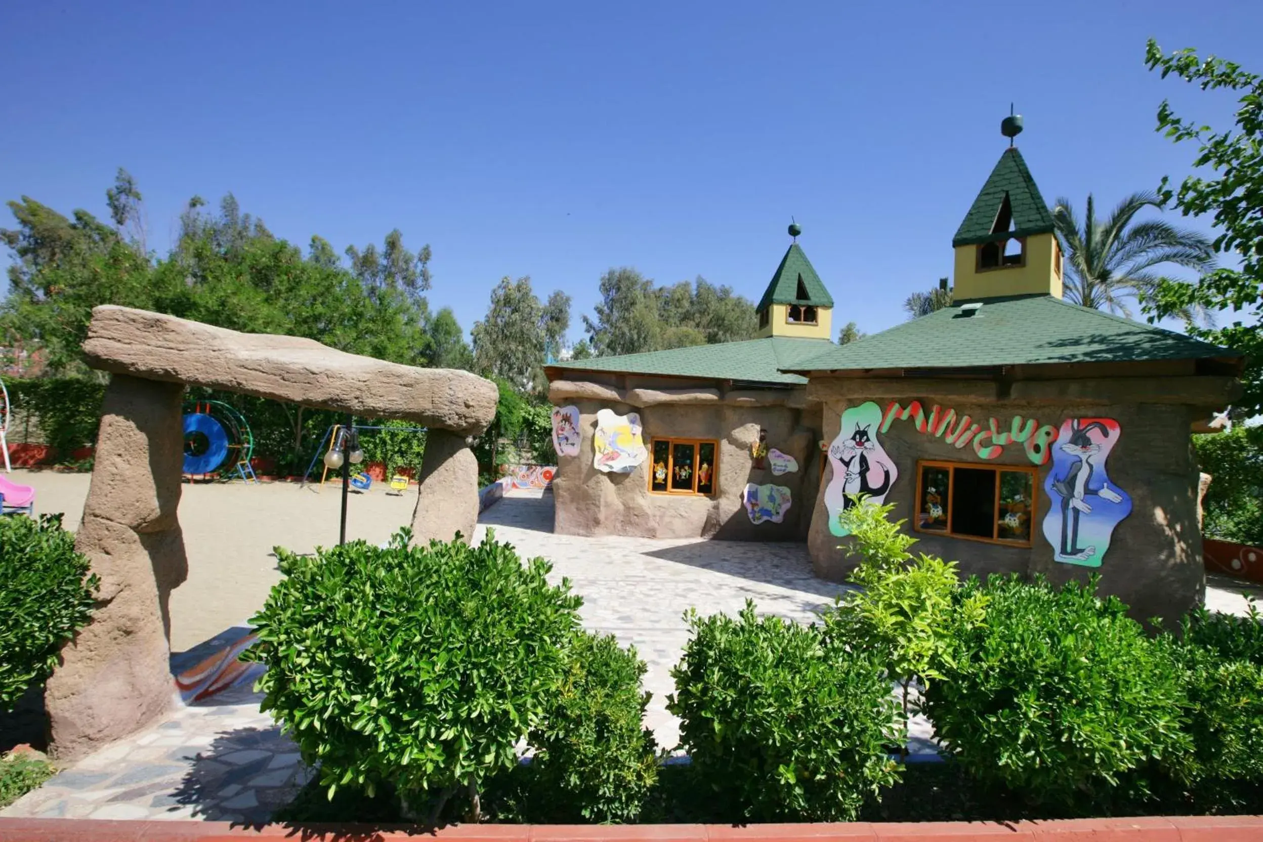 Children play ground in Saphir Hotel & Villas