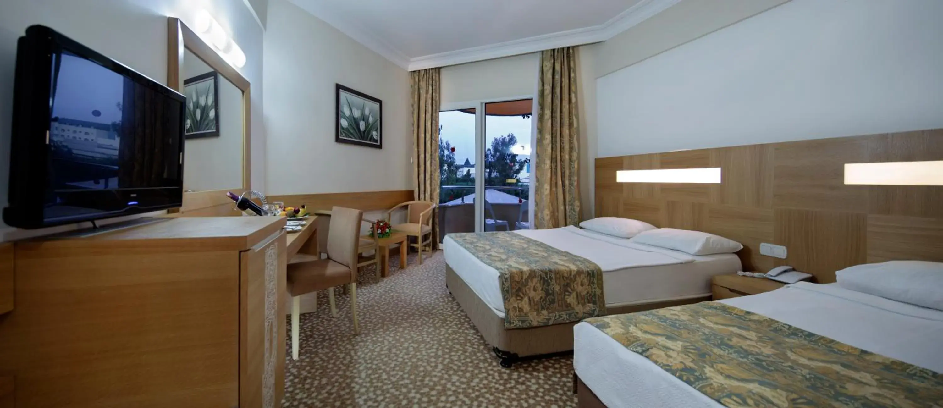 Bedroom, Bed in Saphir Hotel & Villas