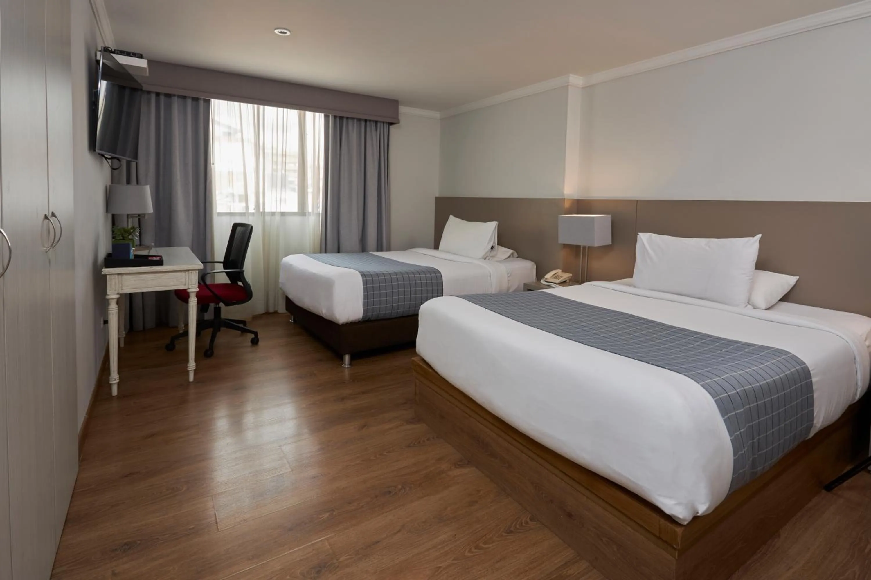 Bedroom, Bed in Hotel Saint Simon