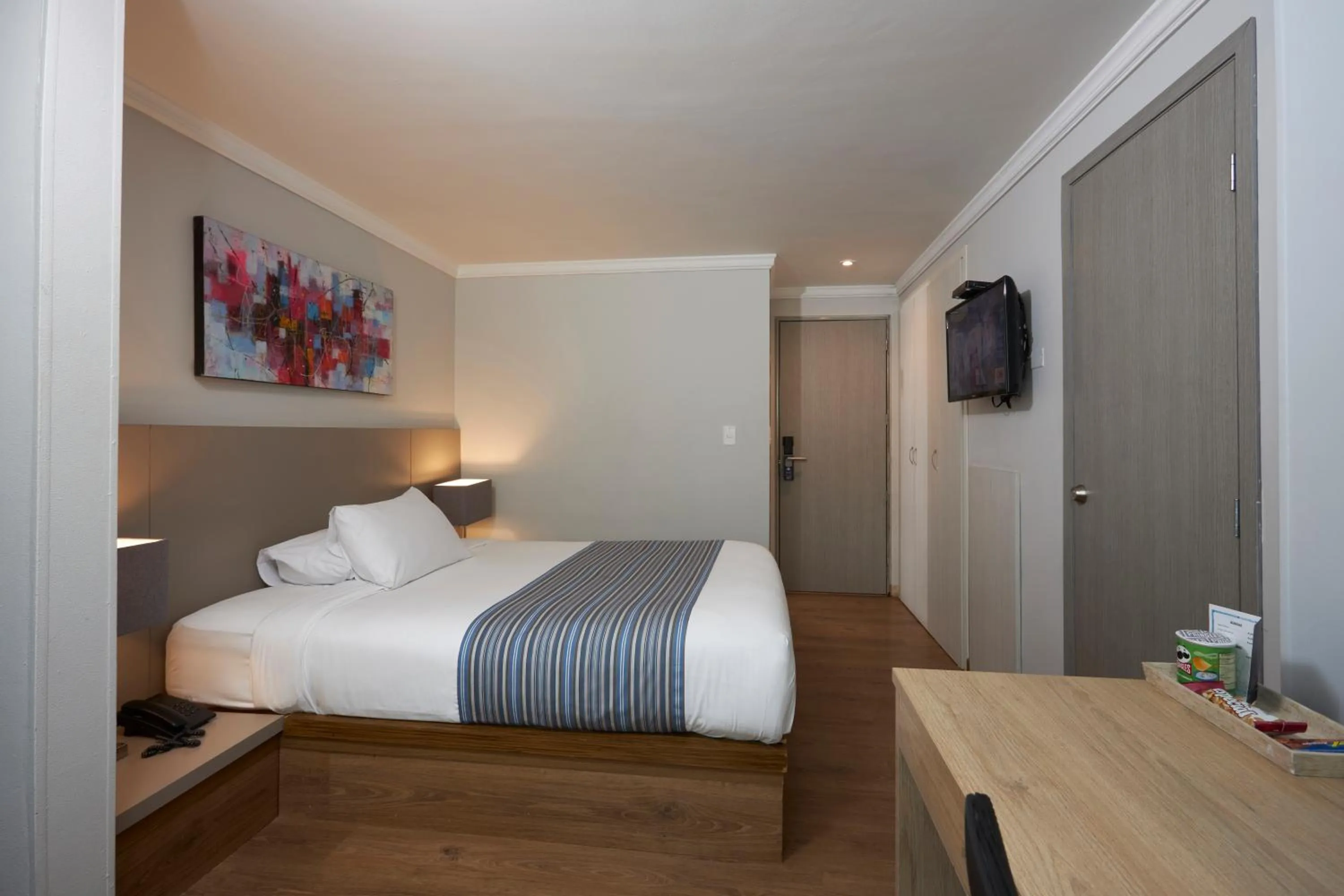 Photo of the whole room, Bed in Hotel Saint Simon