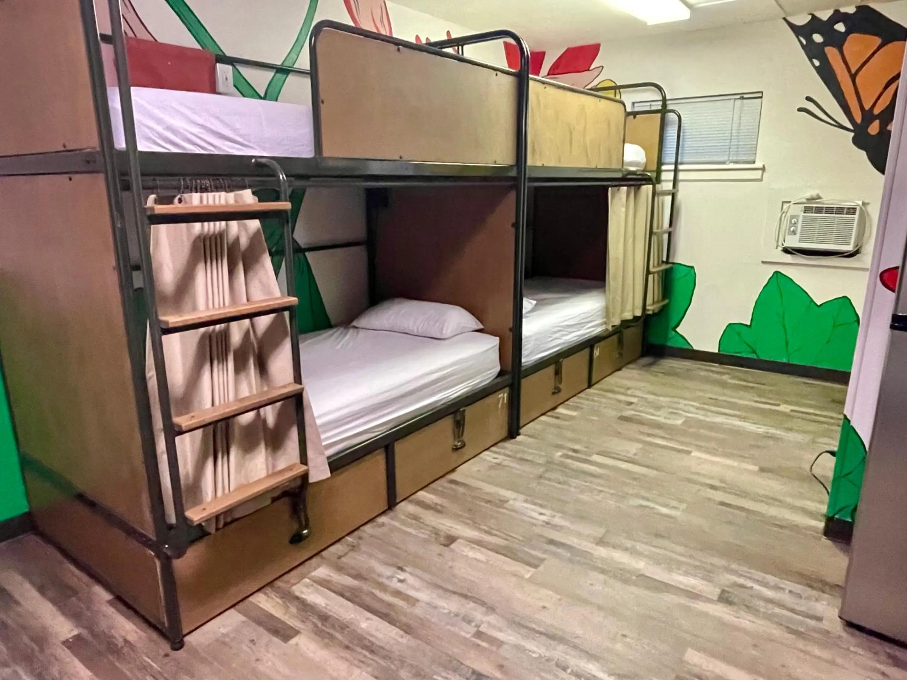 bunk bed, Bed in RAD Hostel