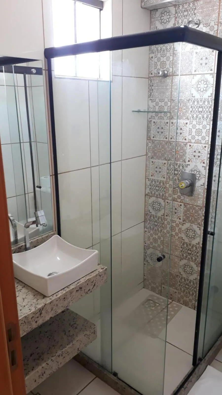 Shower in Hotel Recanto Vip