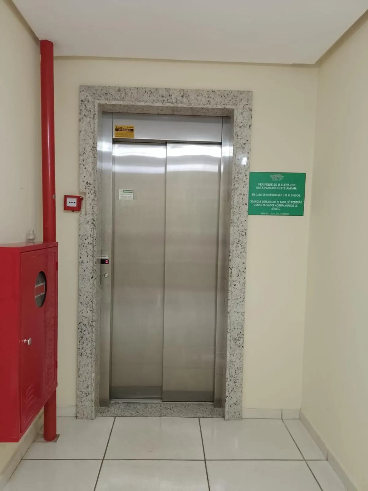 elevator in Hotel Recanto Vip