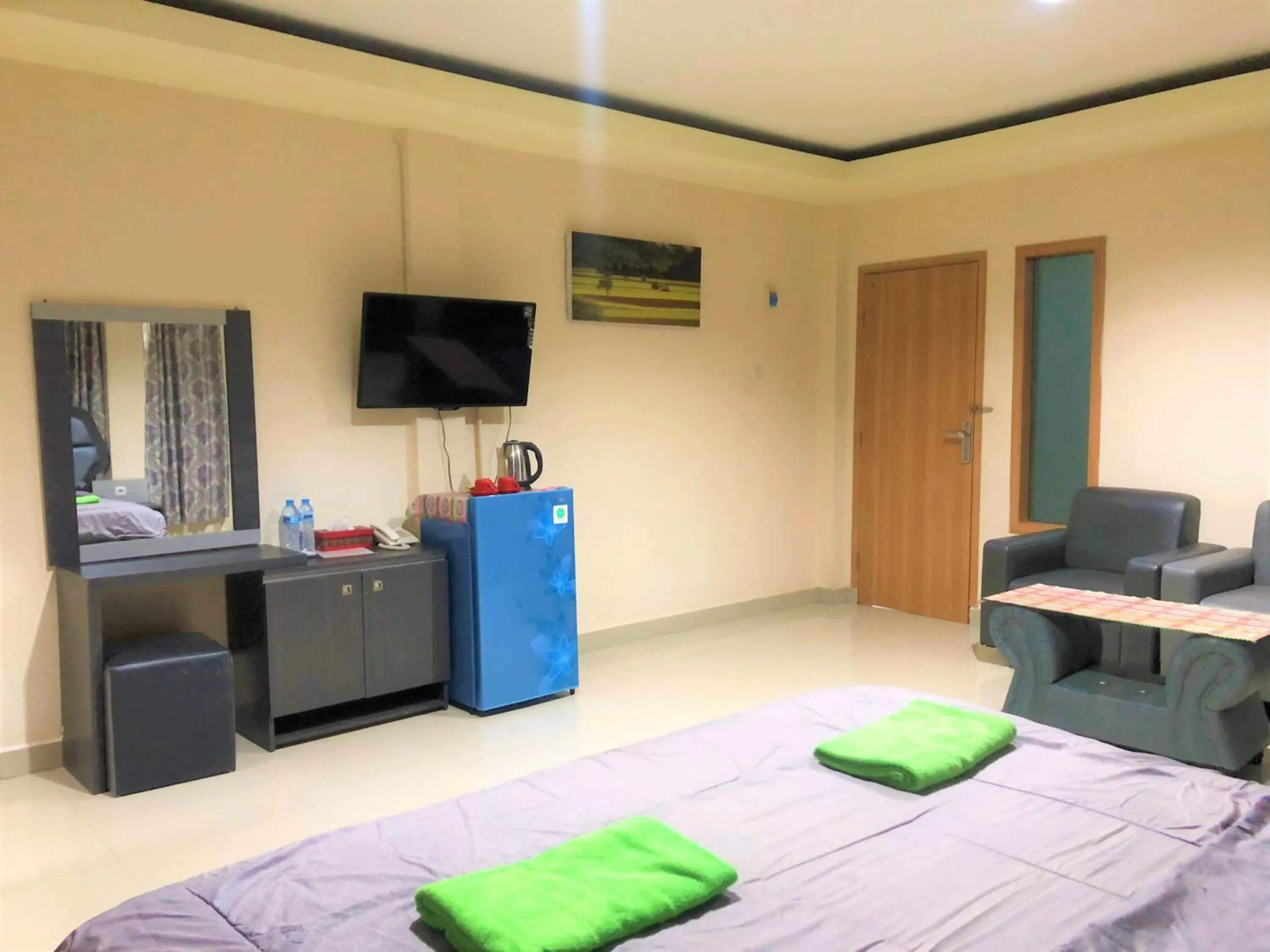 Bedroom, Bed in MS Hotel Pinrang Mitra RedDoorz