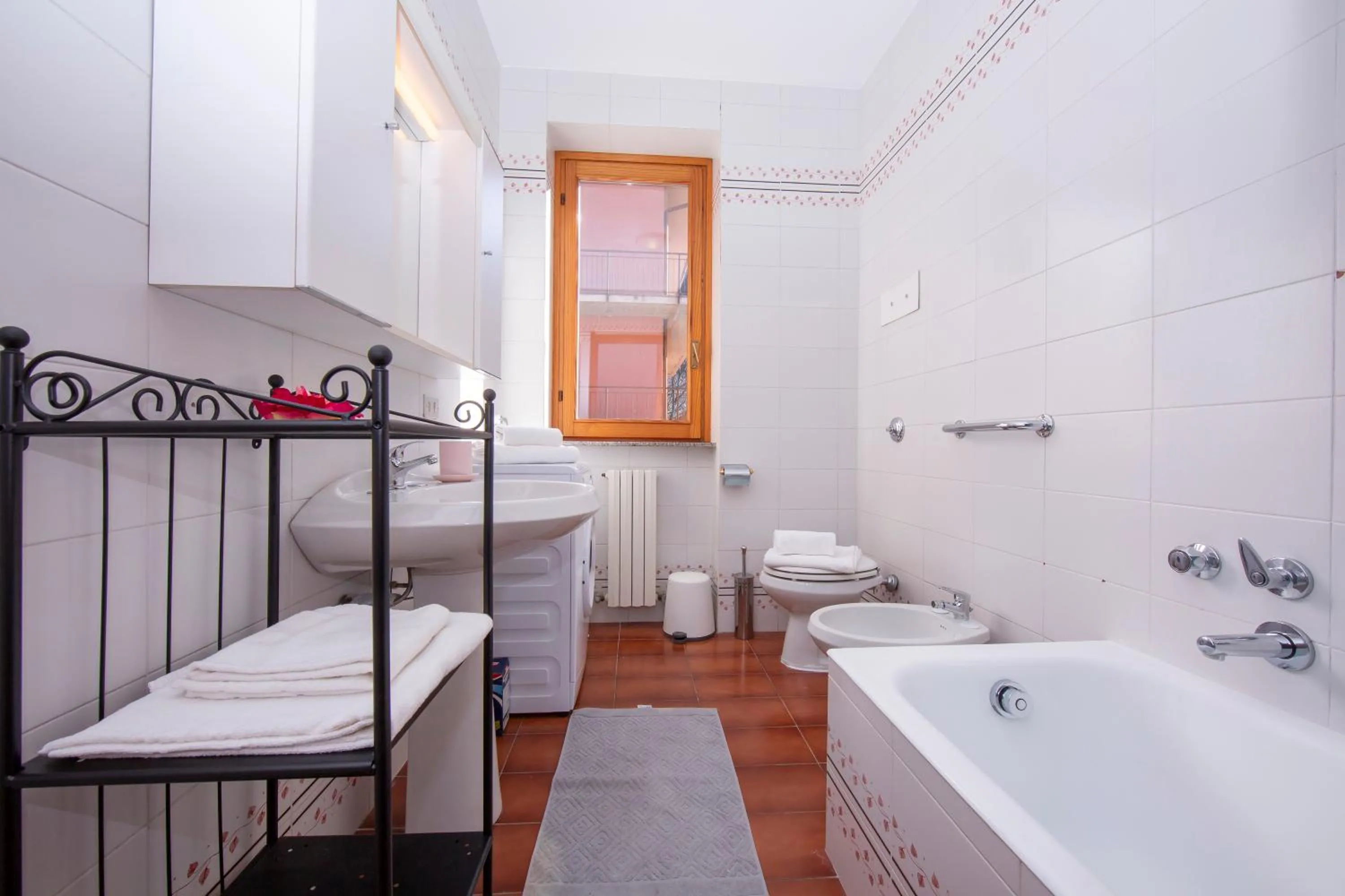 Bathroom, Bed in Balcone di Perledo
