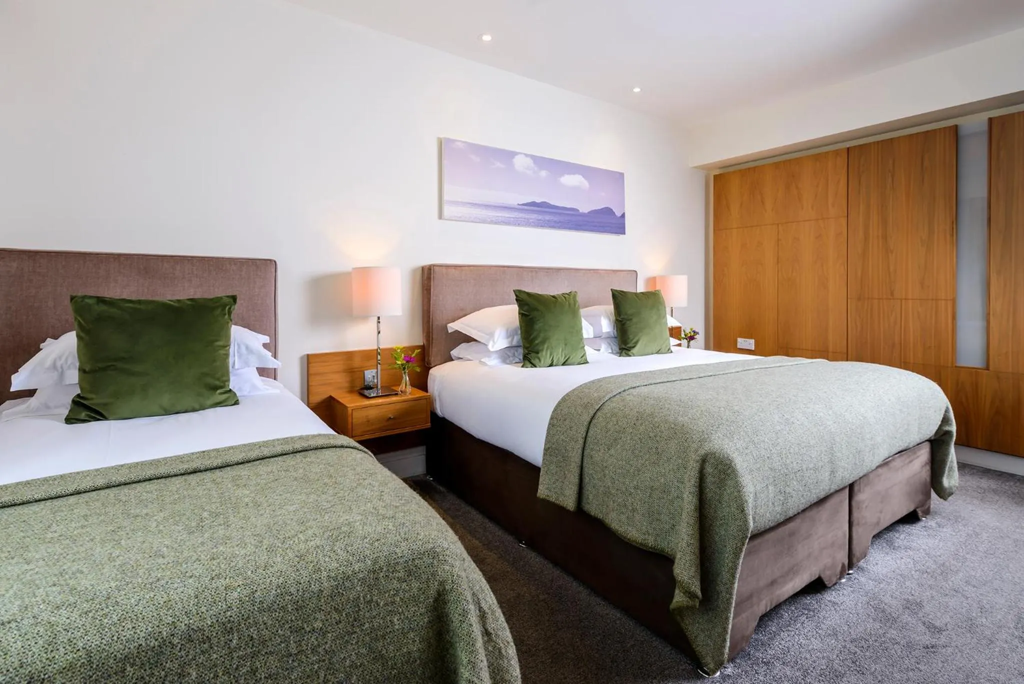 Bedroom, Bed in Manor West Hotel & Leisure Club