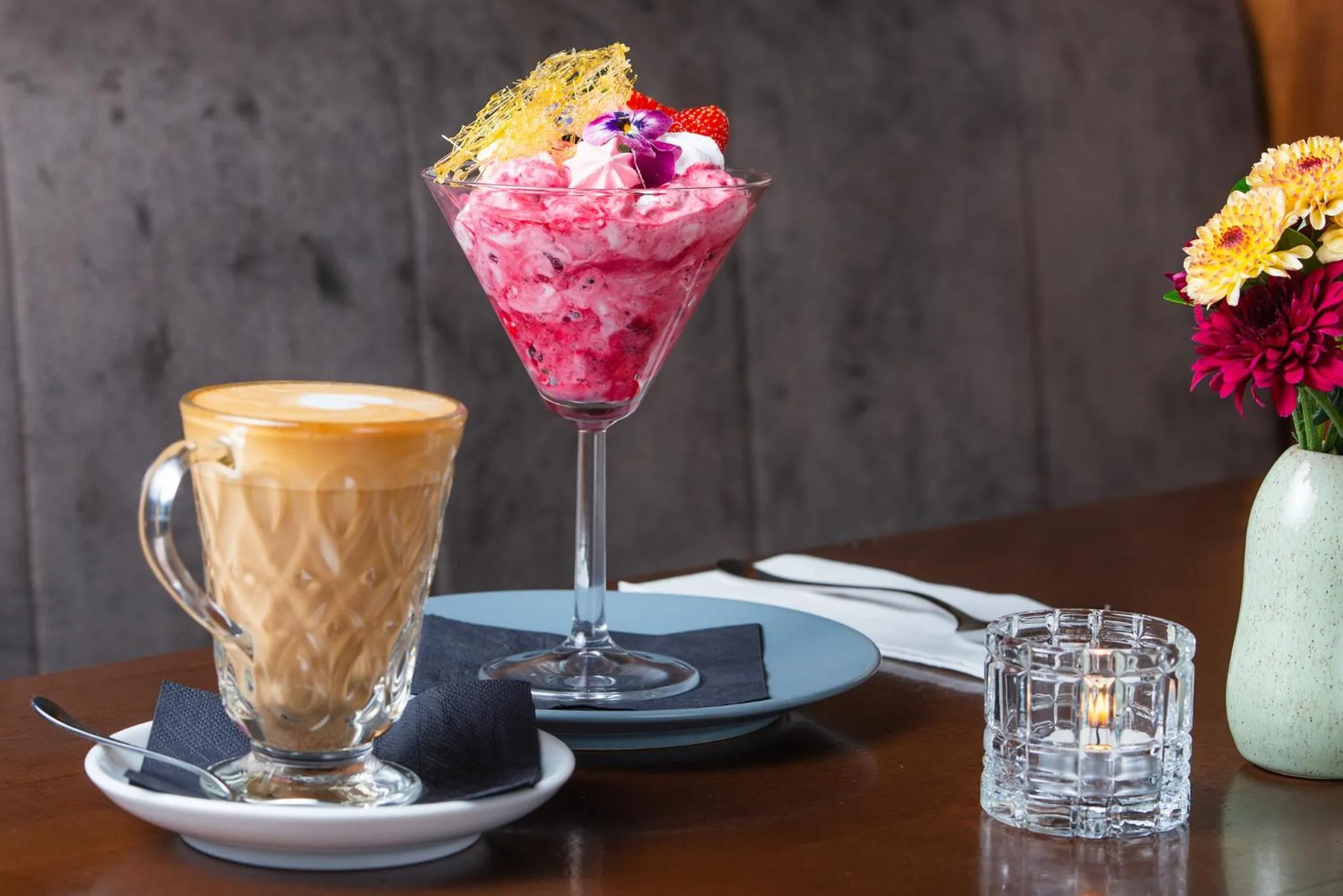 Restaurant/places to eat in Manor West Hotel & Leisure Club