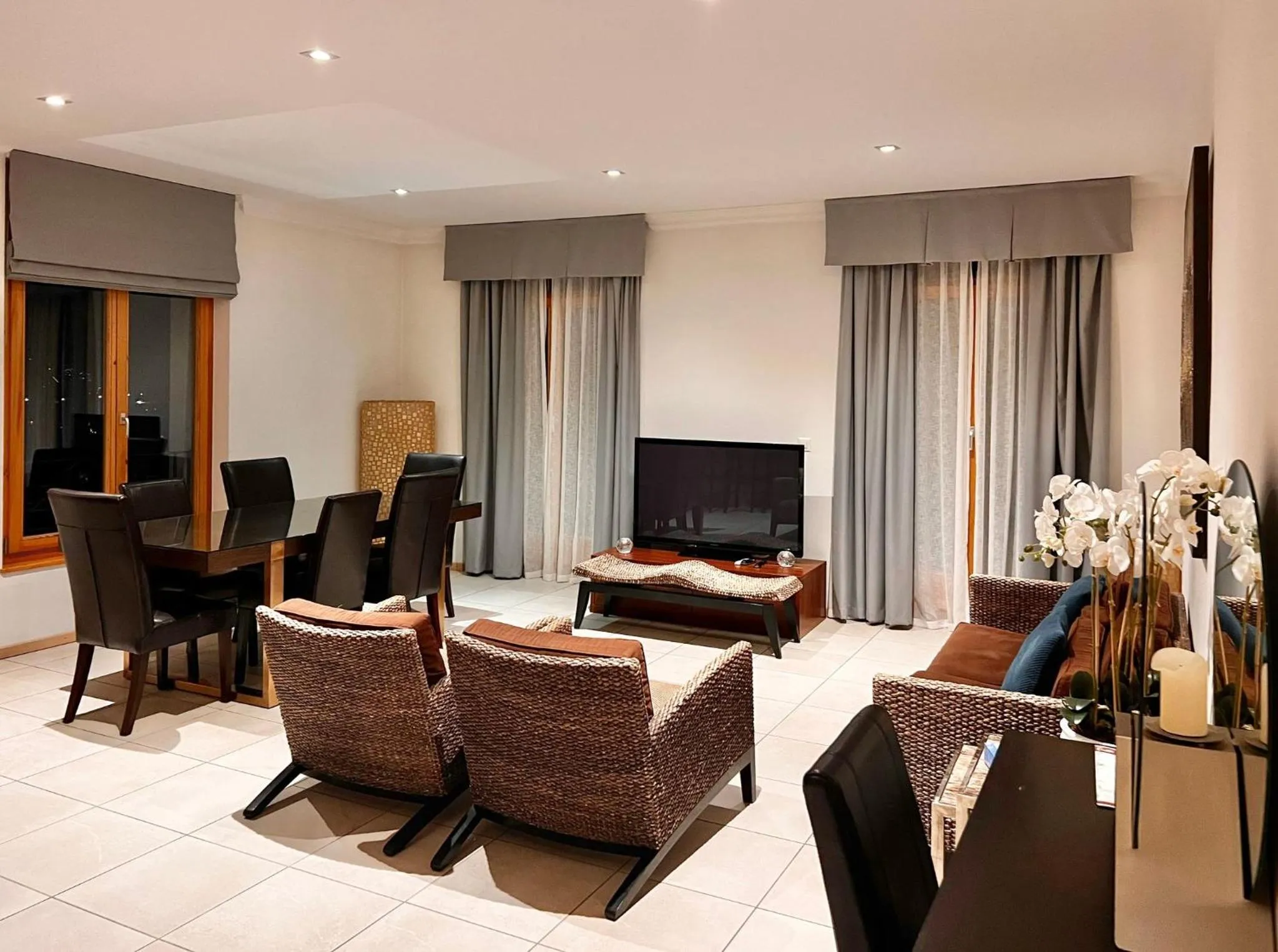 Luxury Apartment, Panoramic Mountain Views, 5 Star Spa Facilities - 3 Bedroom