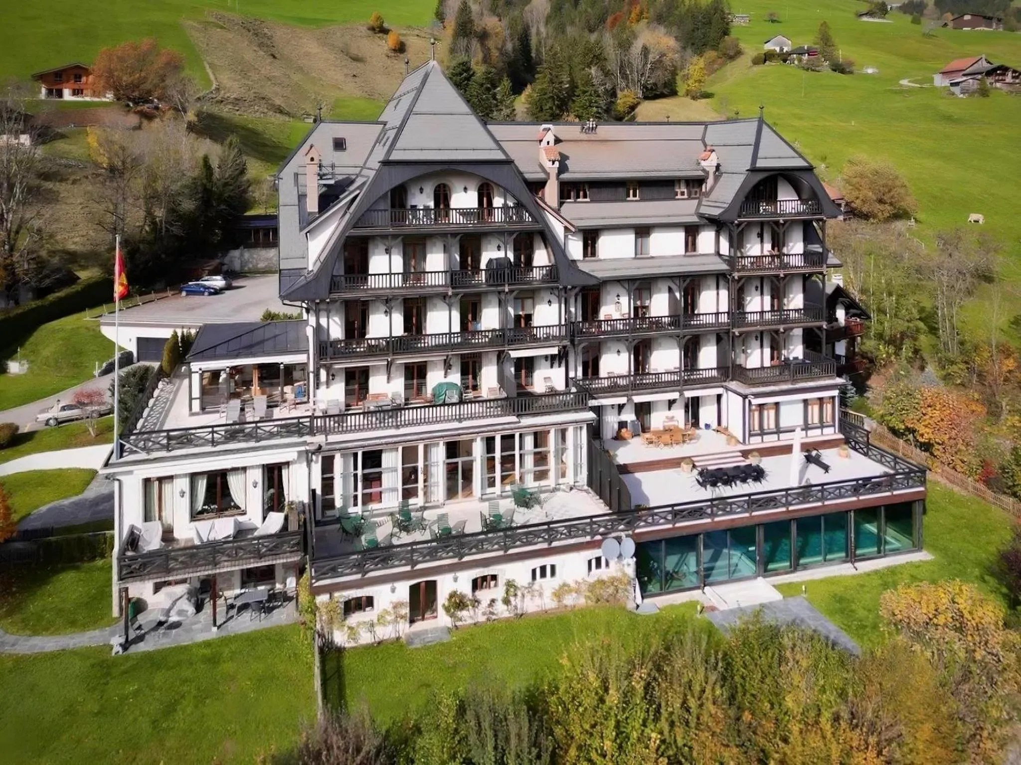 Luxury Apartment, Panoramic Mountain Views, 5 Star Spa Facilities - 3 Bedroom