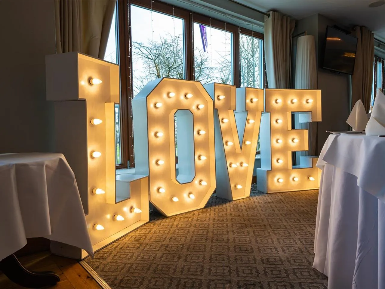 wedding in Annebrook House Hotel