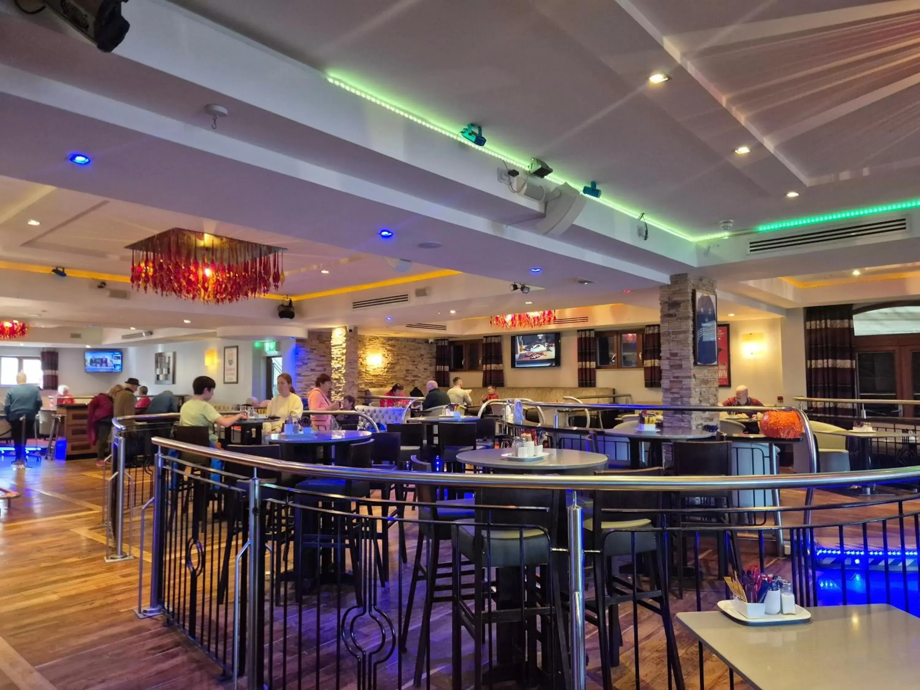 Lounge or bar in Annebrook House Hotel Lounge or bar in Annebrook House Hotel