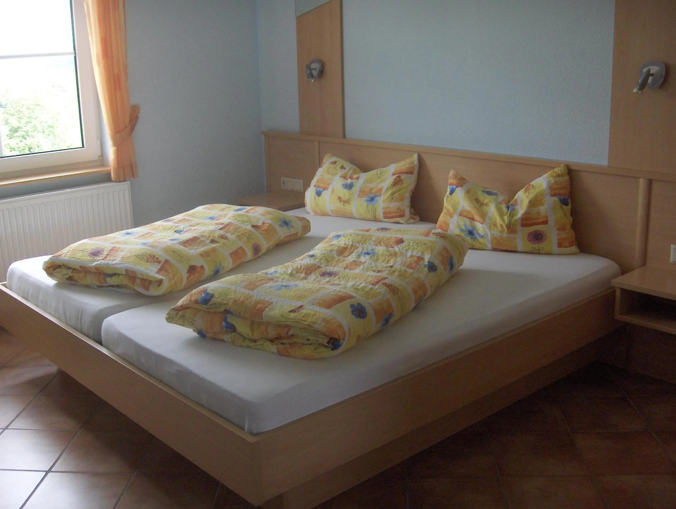 Bedroom, Bed in Schweizes Ferienhof