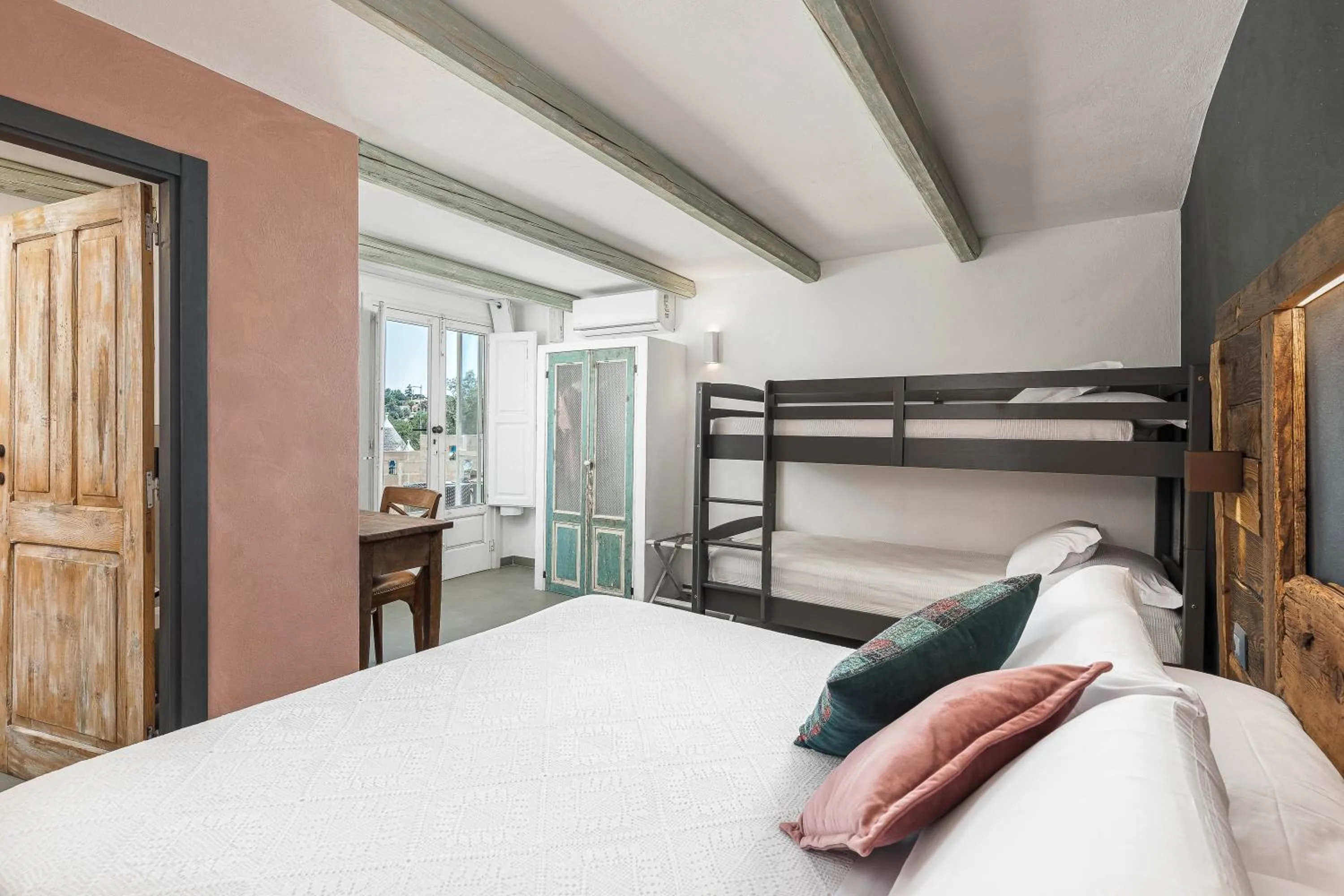 bunk bed, Bed in Trulli Terra Magica