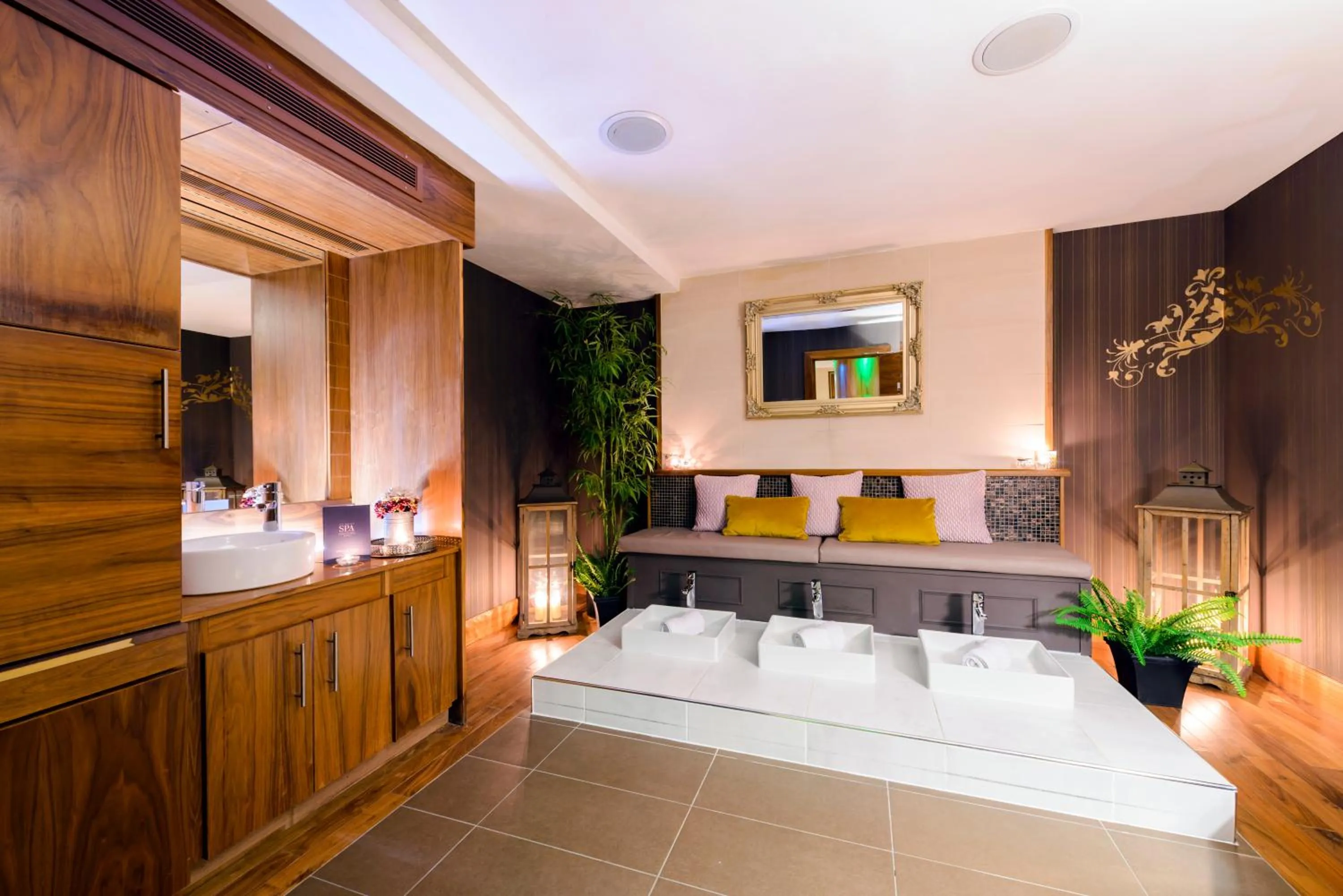 Spa and wellness centre/facilities, Bed in Shearwater Hotel & Spa