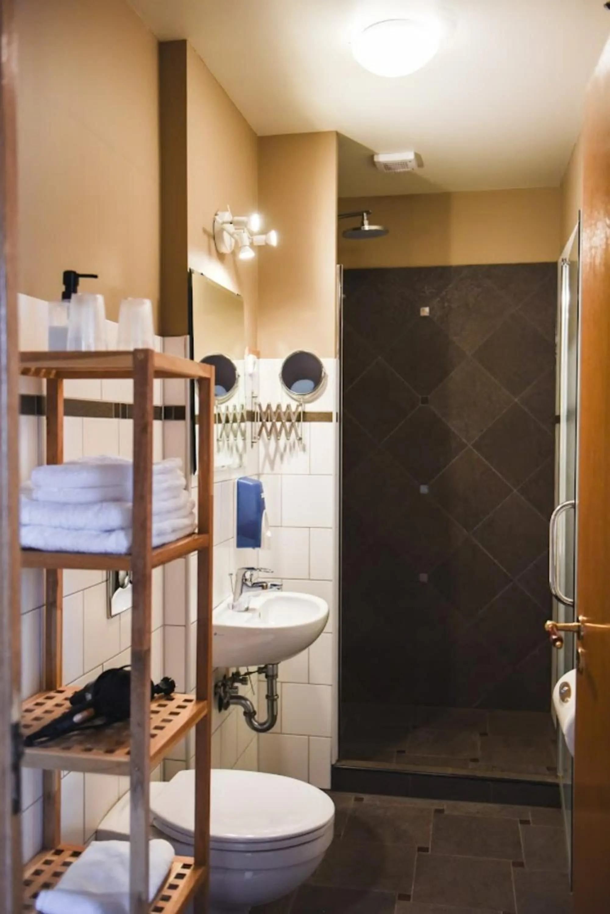 Shower in Hotel Latrabjarg