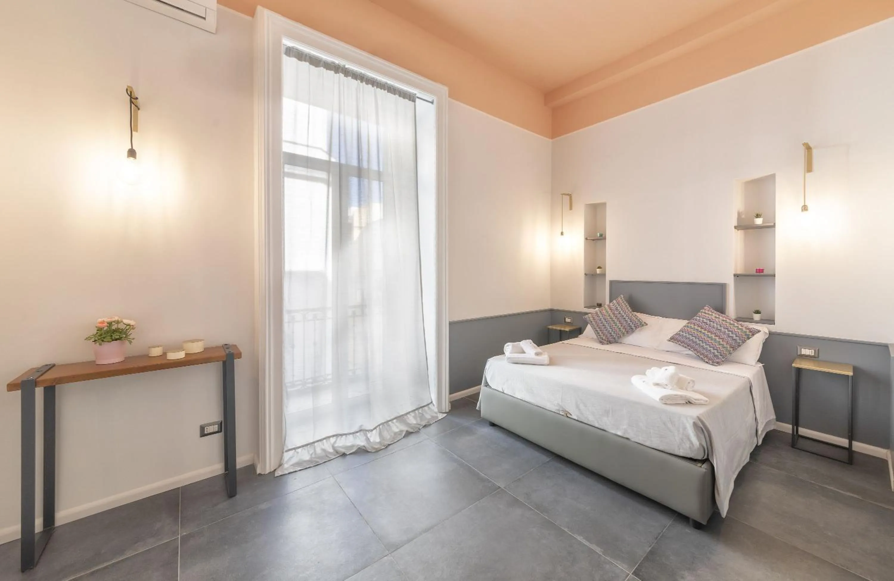 Bed in Be Italian Flat Duomo 319