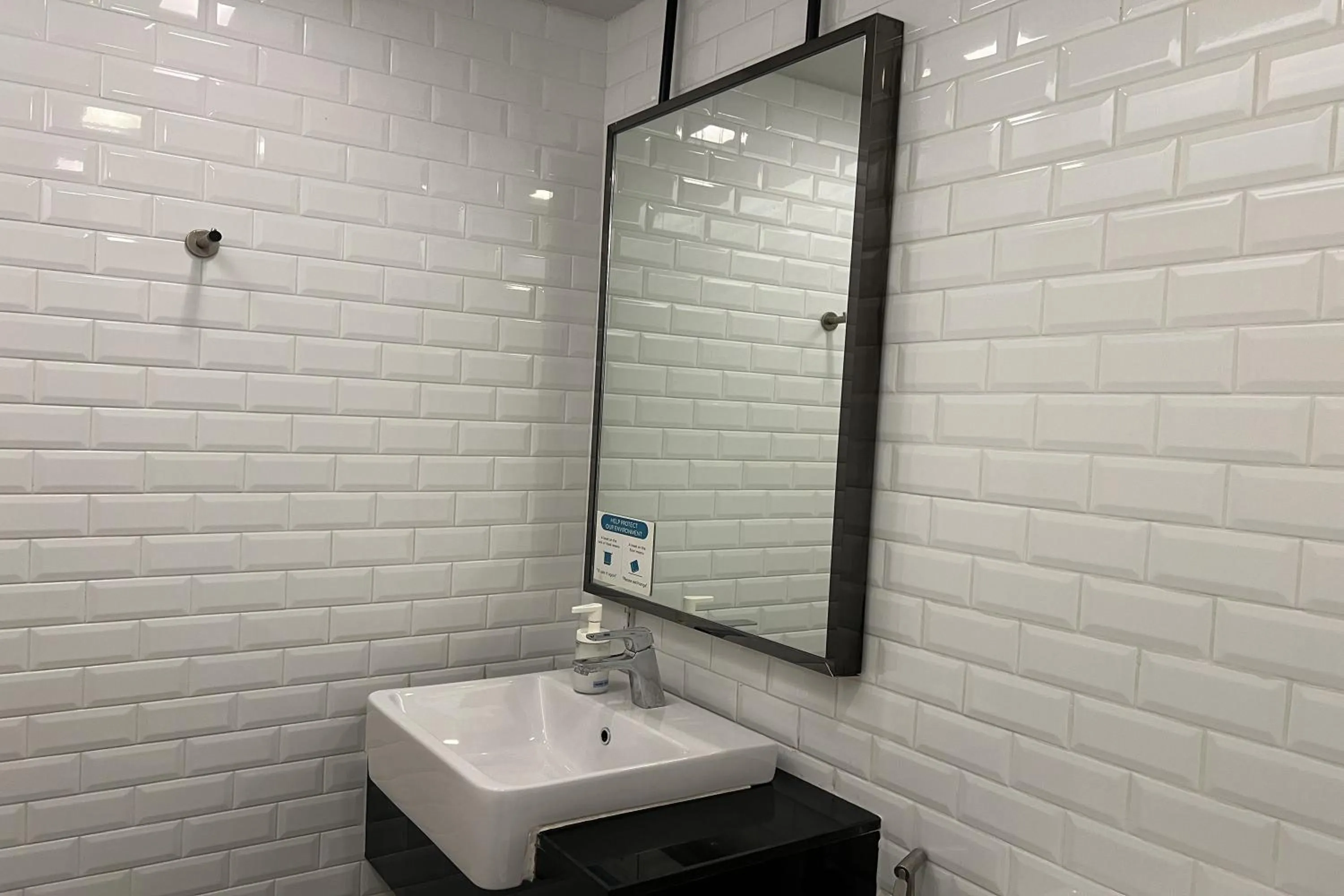 Bathroom in Simply Sleep Hostel