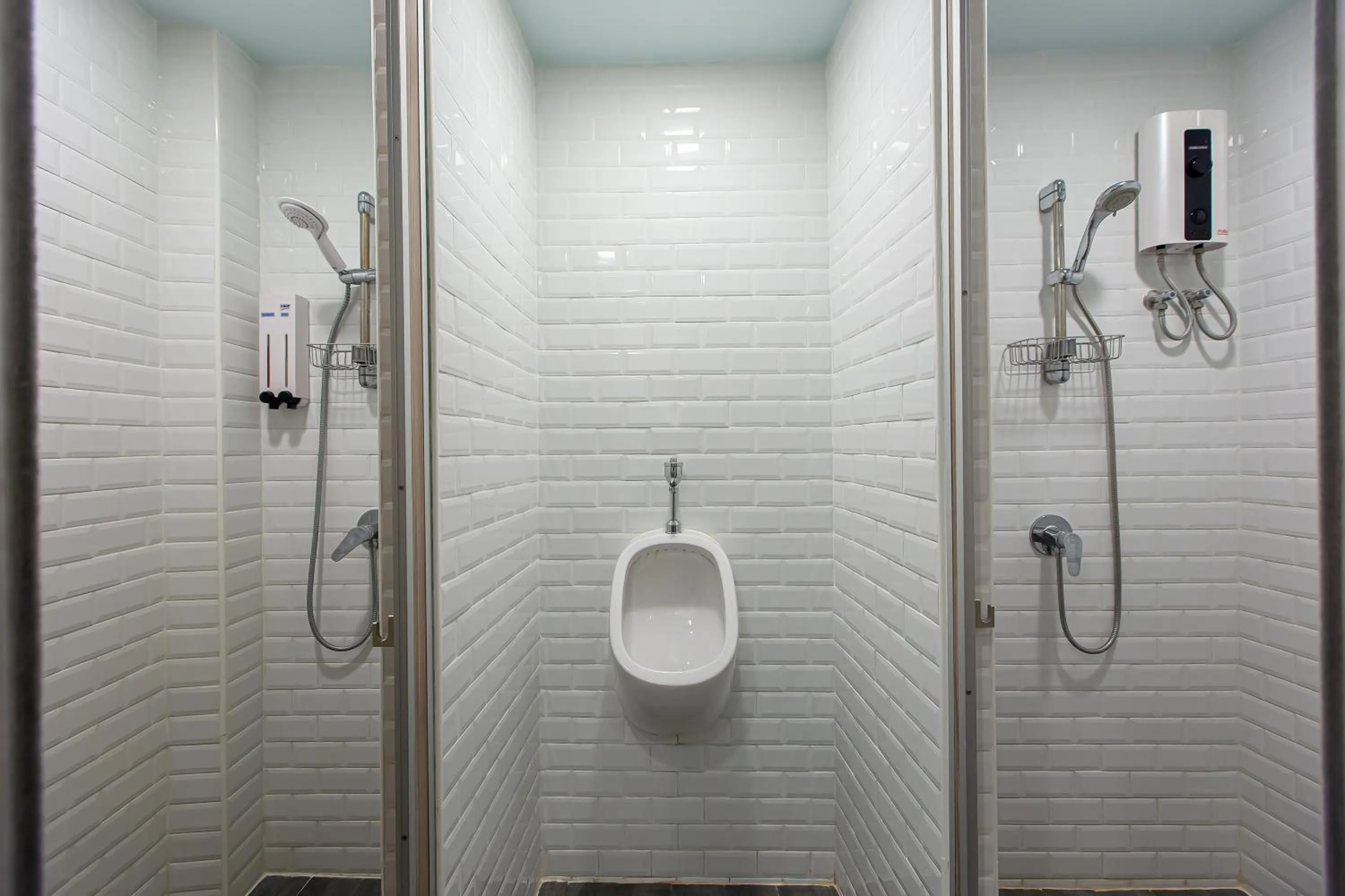 Shower in Simply Sleep Hostel