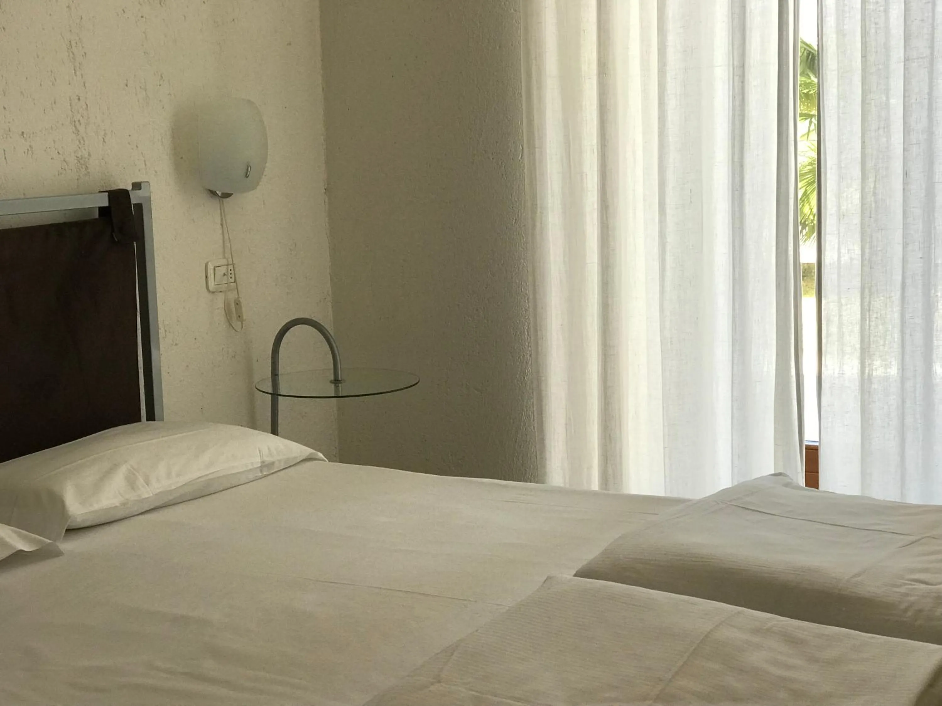 Photo of the whole room, Bed in Appartamenti Gardastivo
