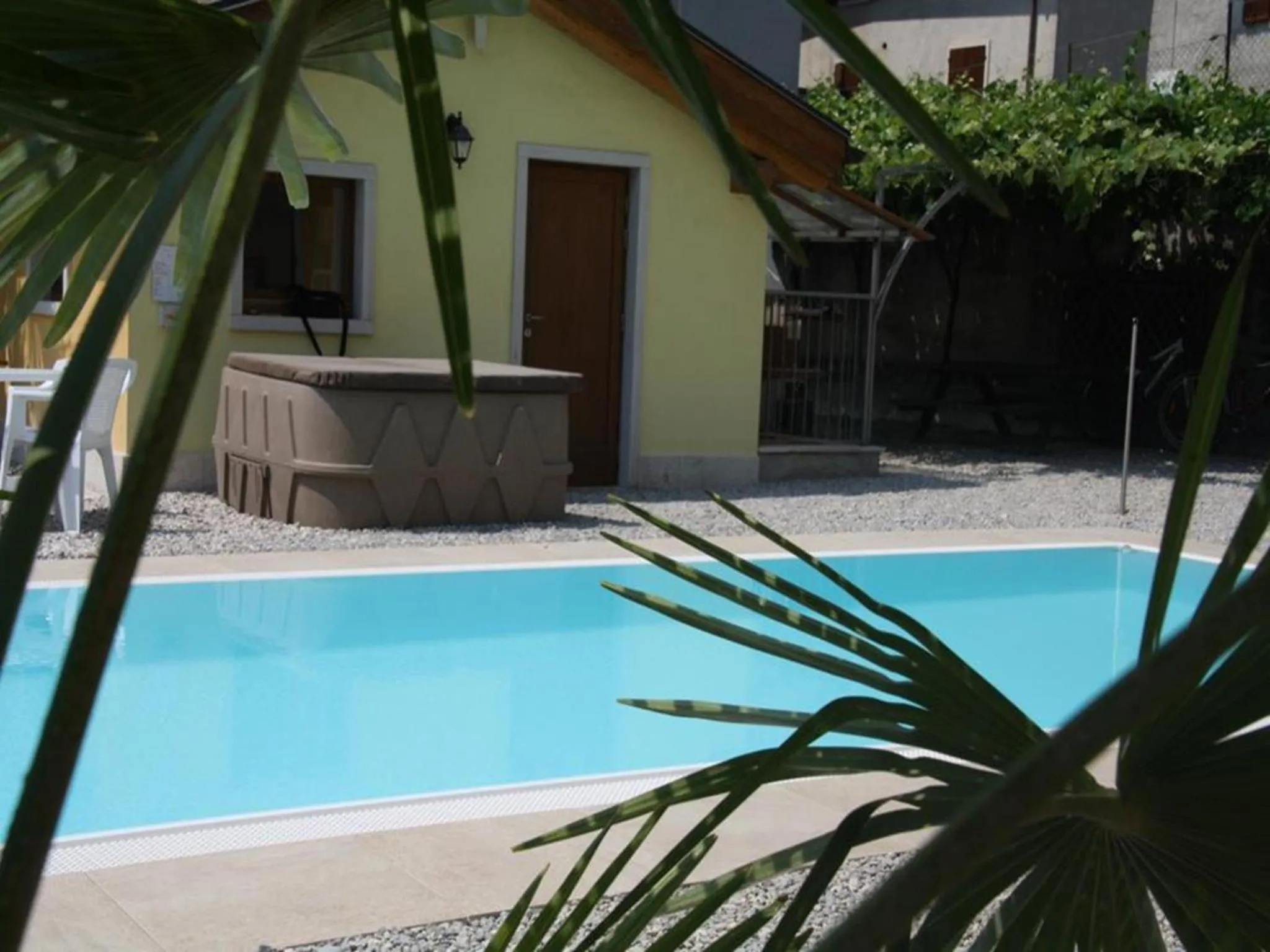 Swimming pool in Appartamenti Gardastivo