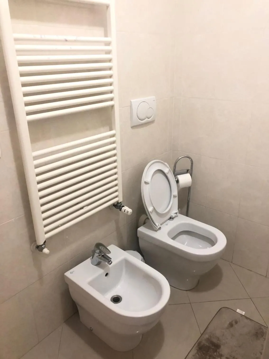 Toilet in Alle Torri