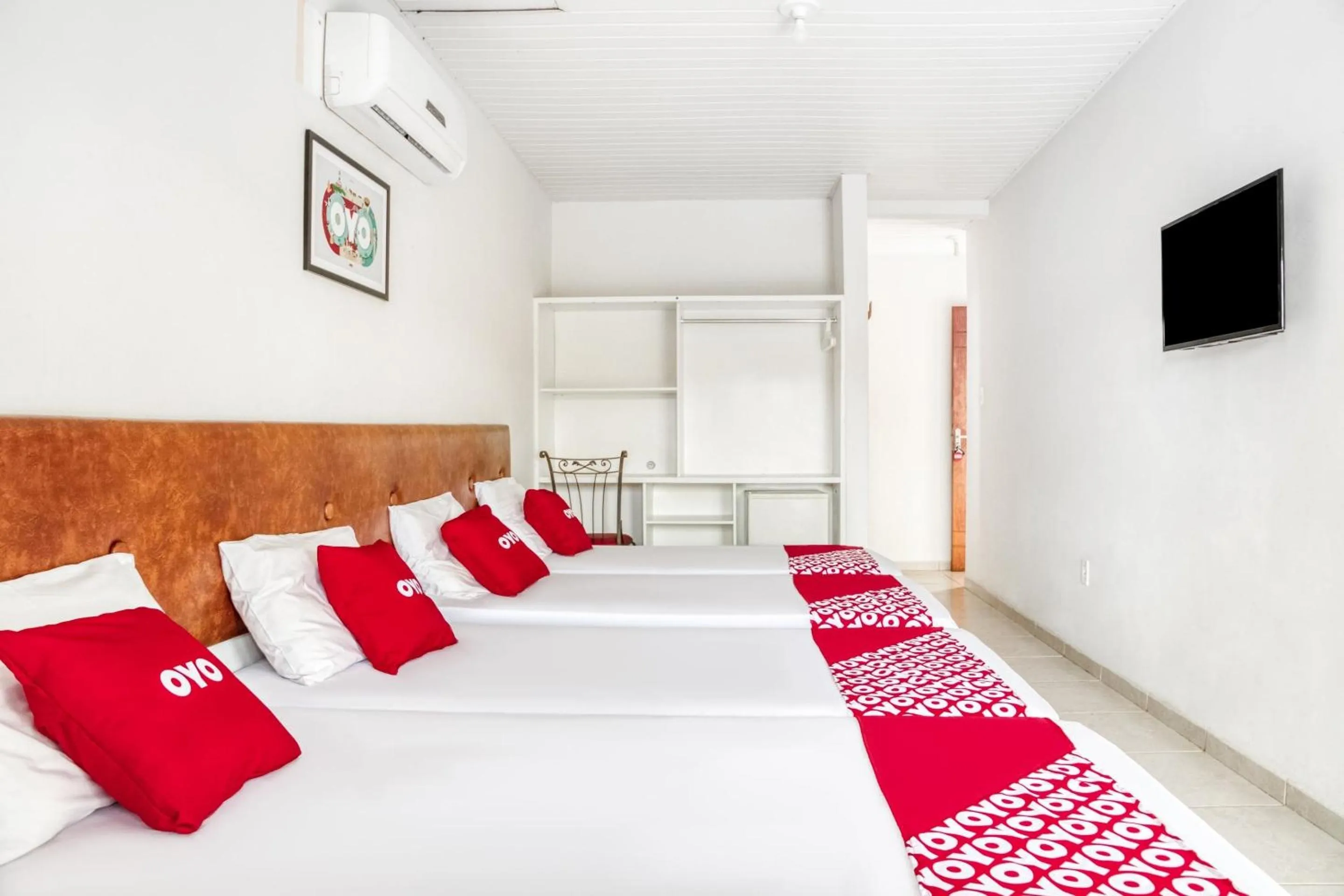 Bedroom, Bed in OYO Praia Hotel Recanto do Tomé - Salvador