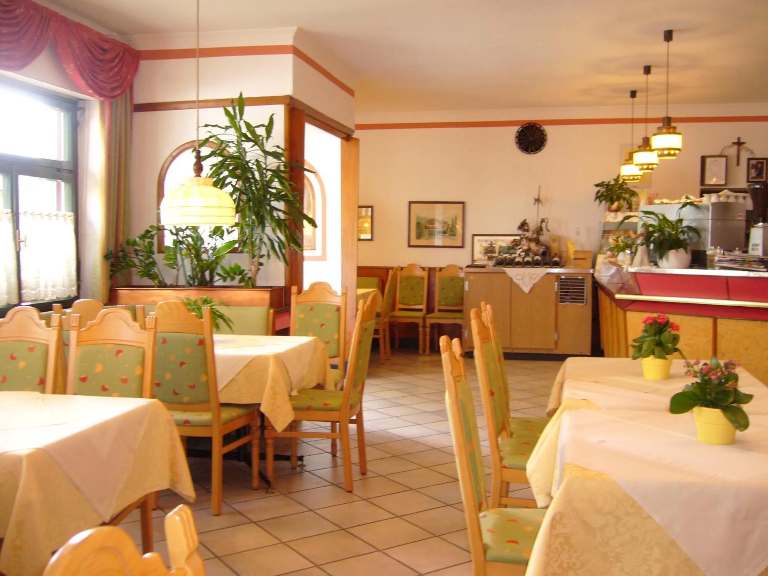 Restaurant/places to eat in Hotel Gasthof WASTL