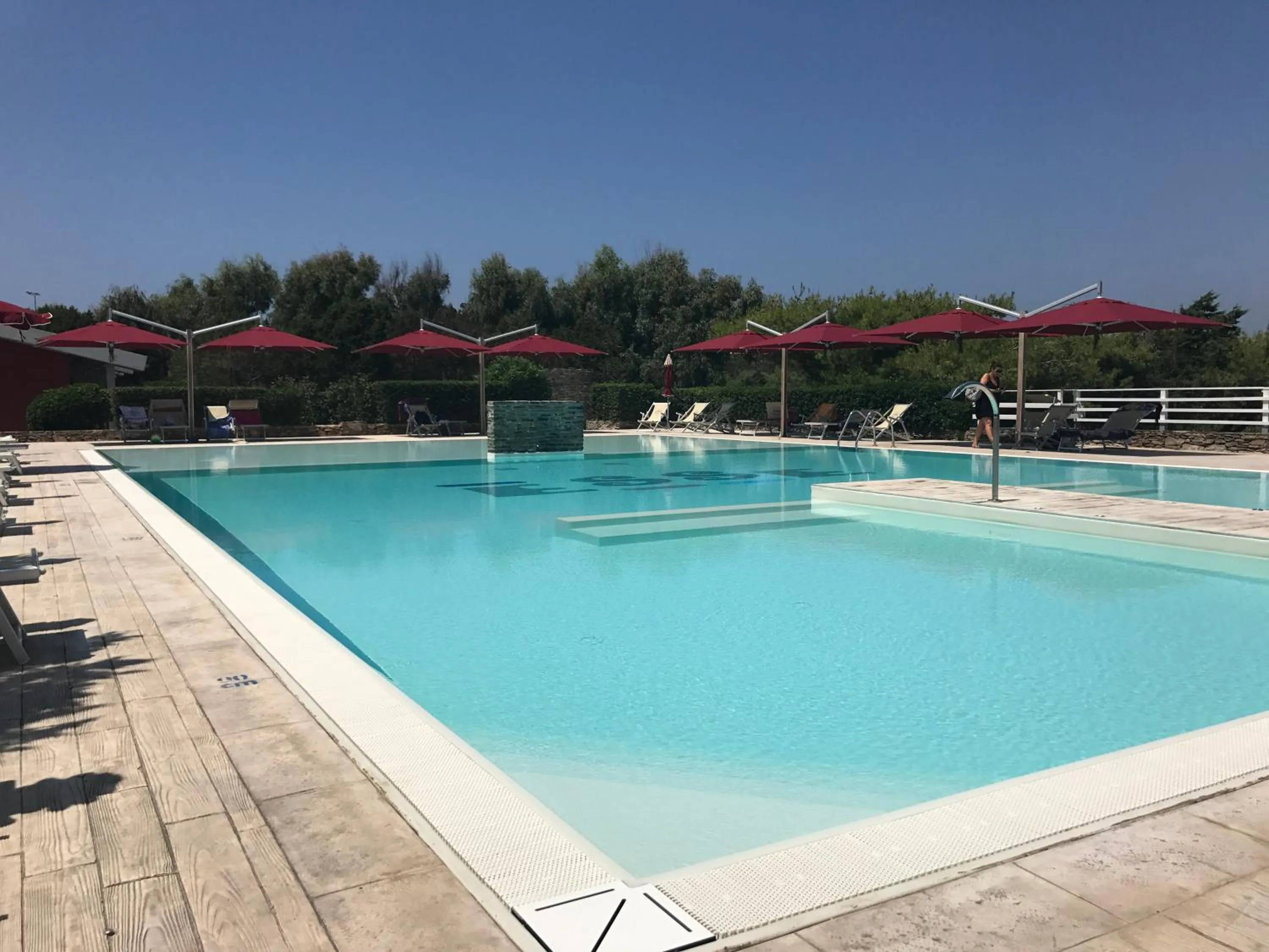 Swimming pool in Club Esse Sporting