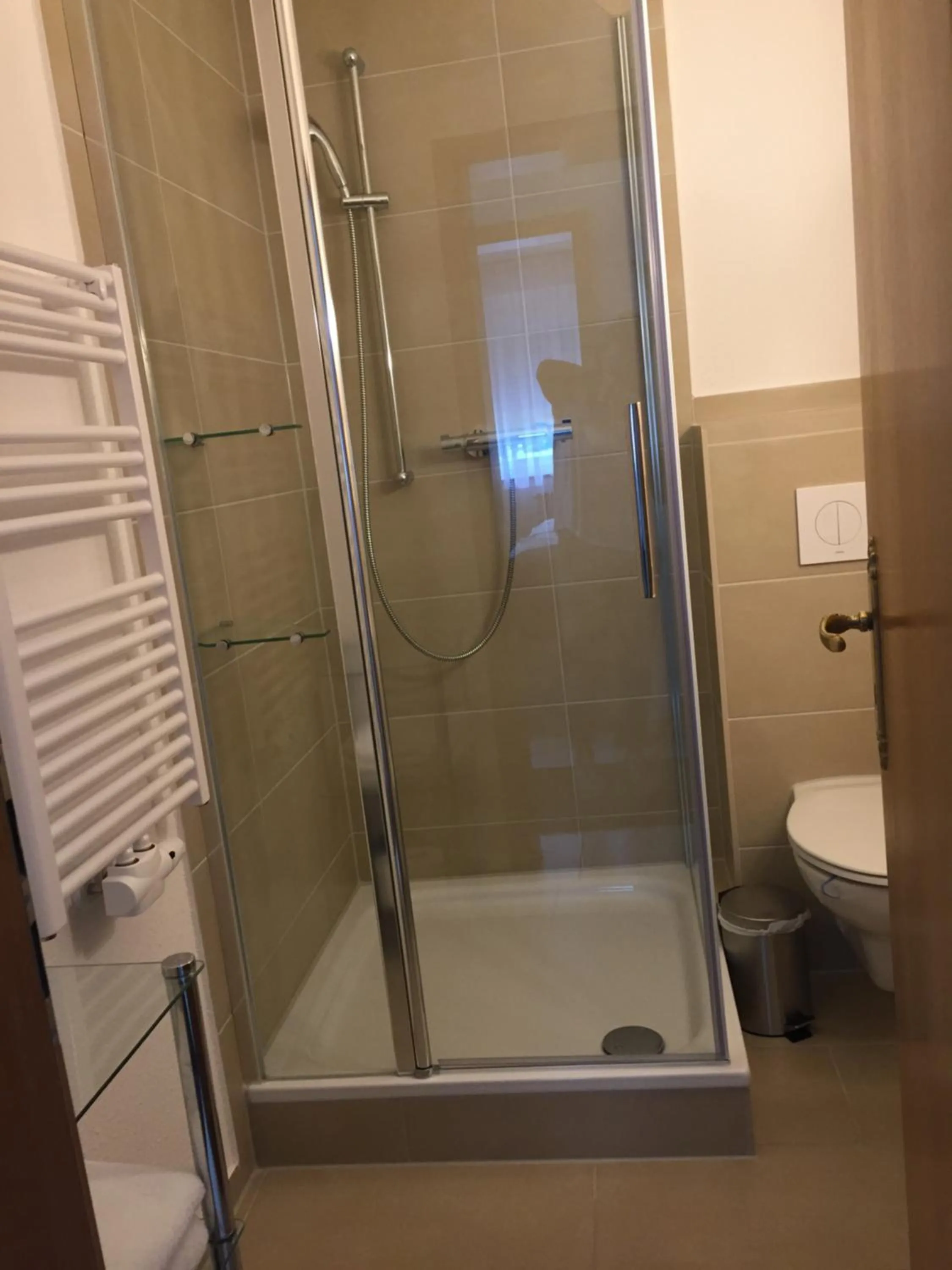 Shower in Pension Marion