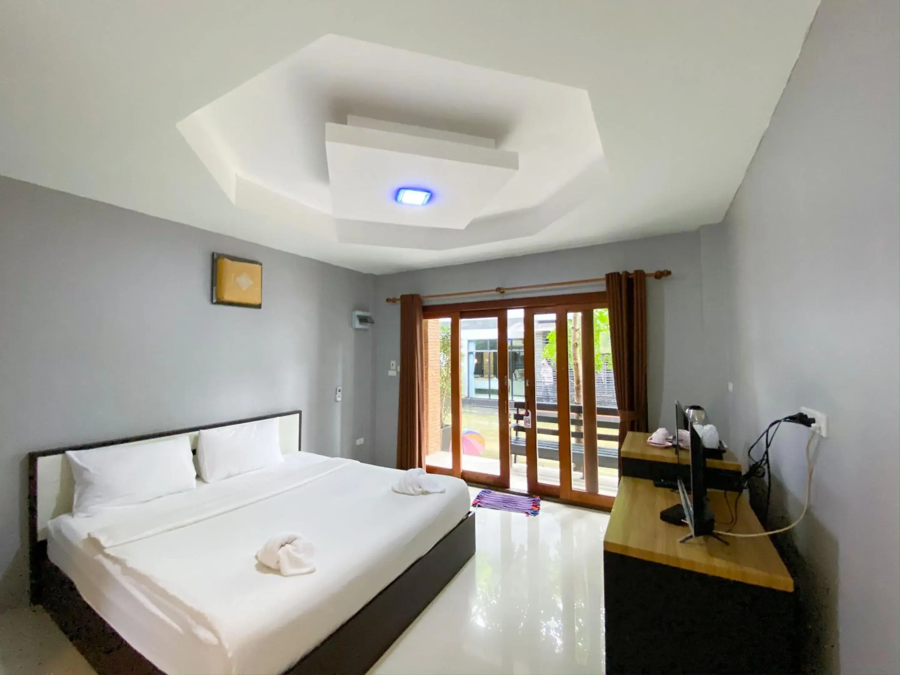 Bed in Natthapon Resort Kaeng Kachan Bed in Natthapon Resort Kaeng Kachan