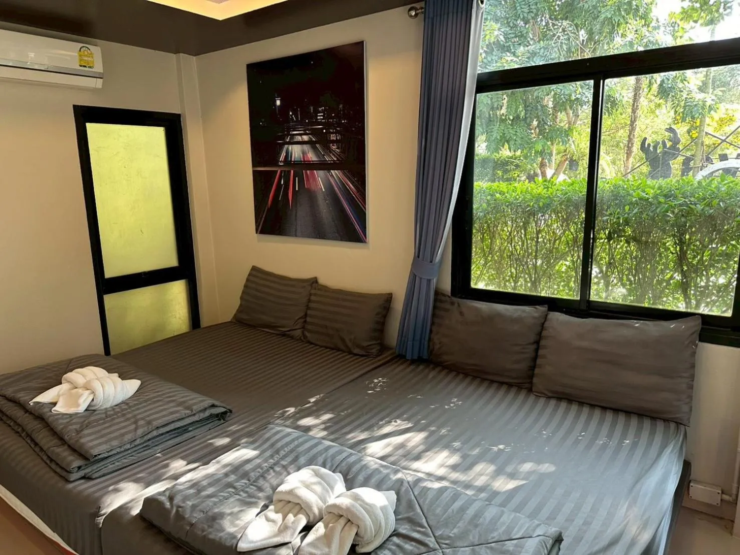 Bed in Natthapon Resort Kaeng Kachan