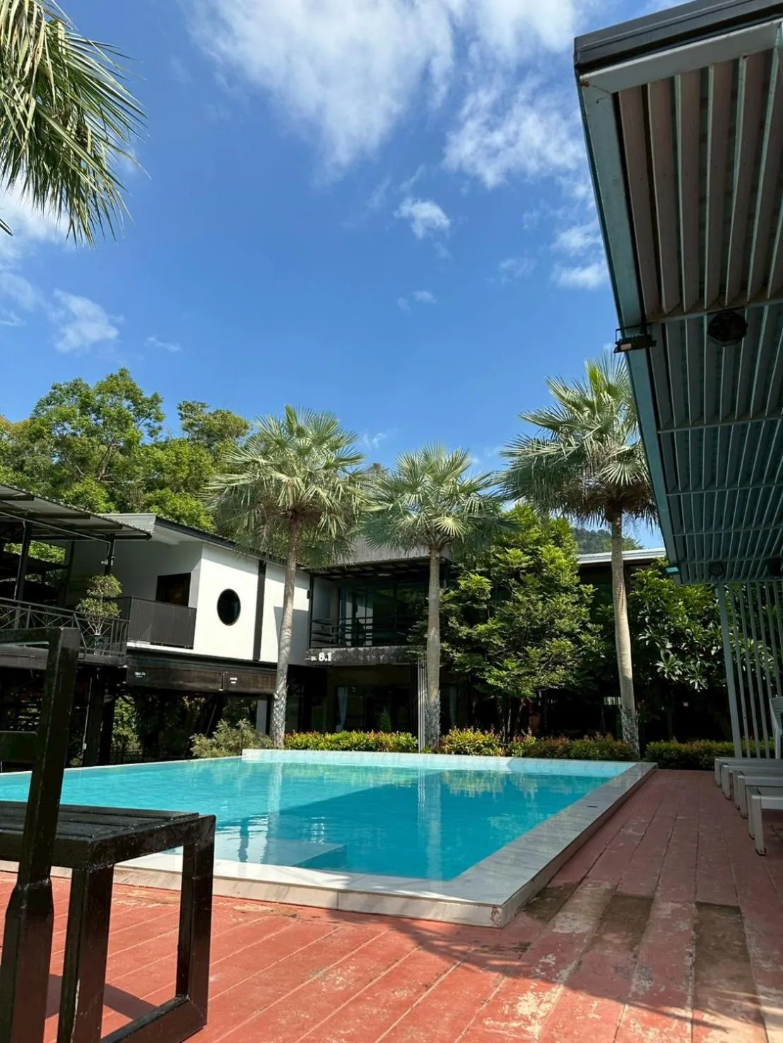 Swimming pool in Natthapon Resort Kaeng Kachan