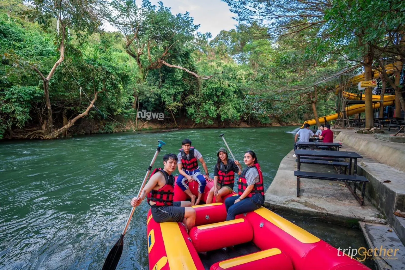 Lake view in Natthapon Resort Kaeng Kachan