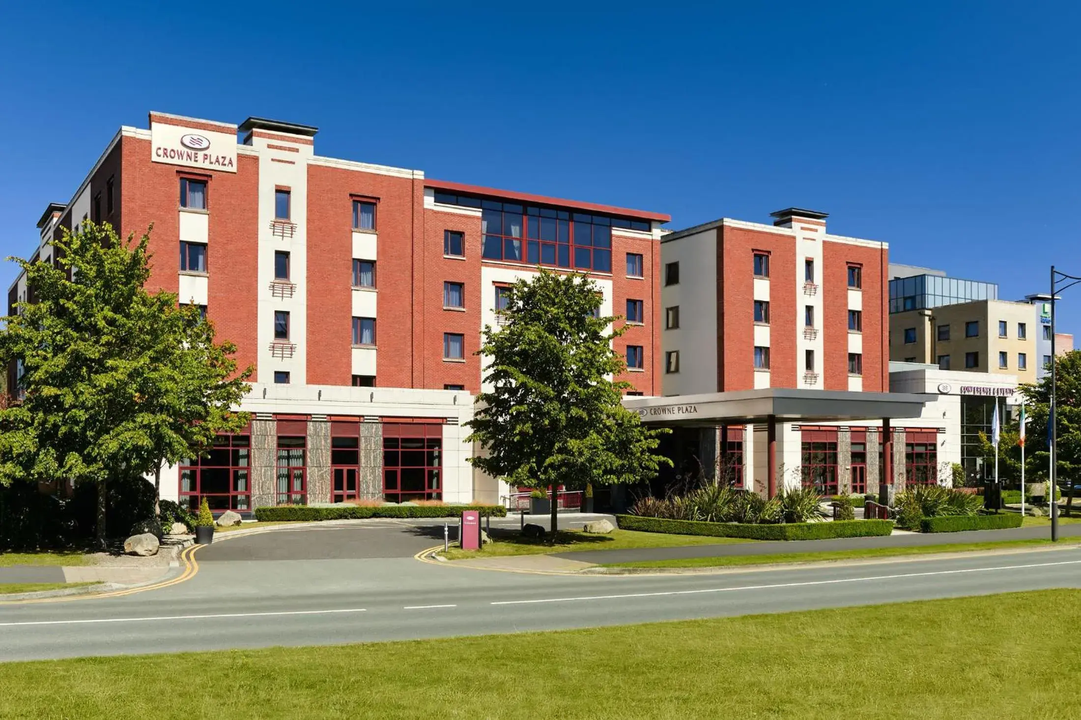 Property building in Crowne Plaza Dublin Airport by IHG Property building in Crowne Plaza Dublin Airport by IHG