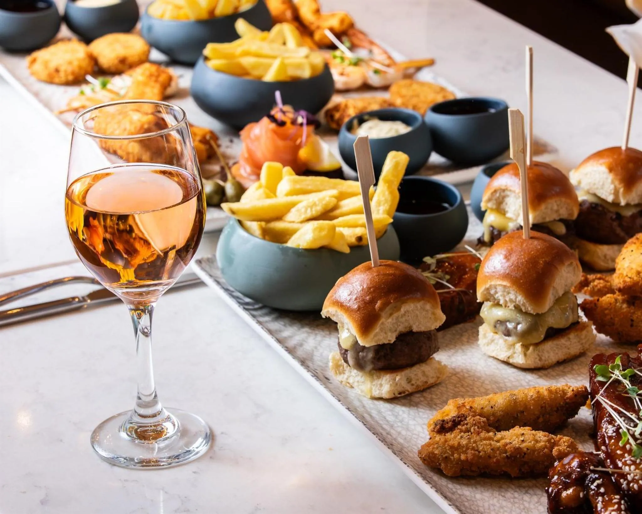 Restaurant/places to eat in Crowne Plaza Dublin Airport by IHG