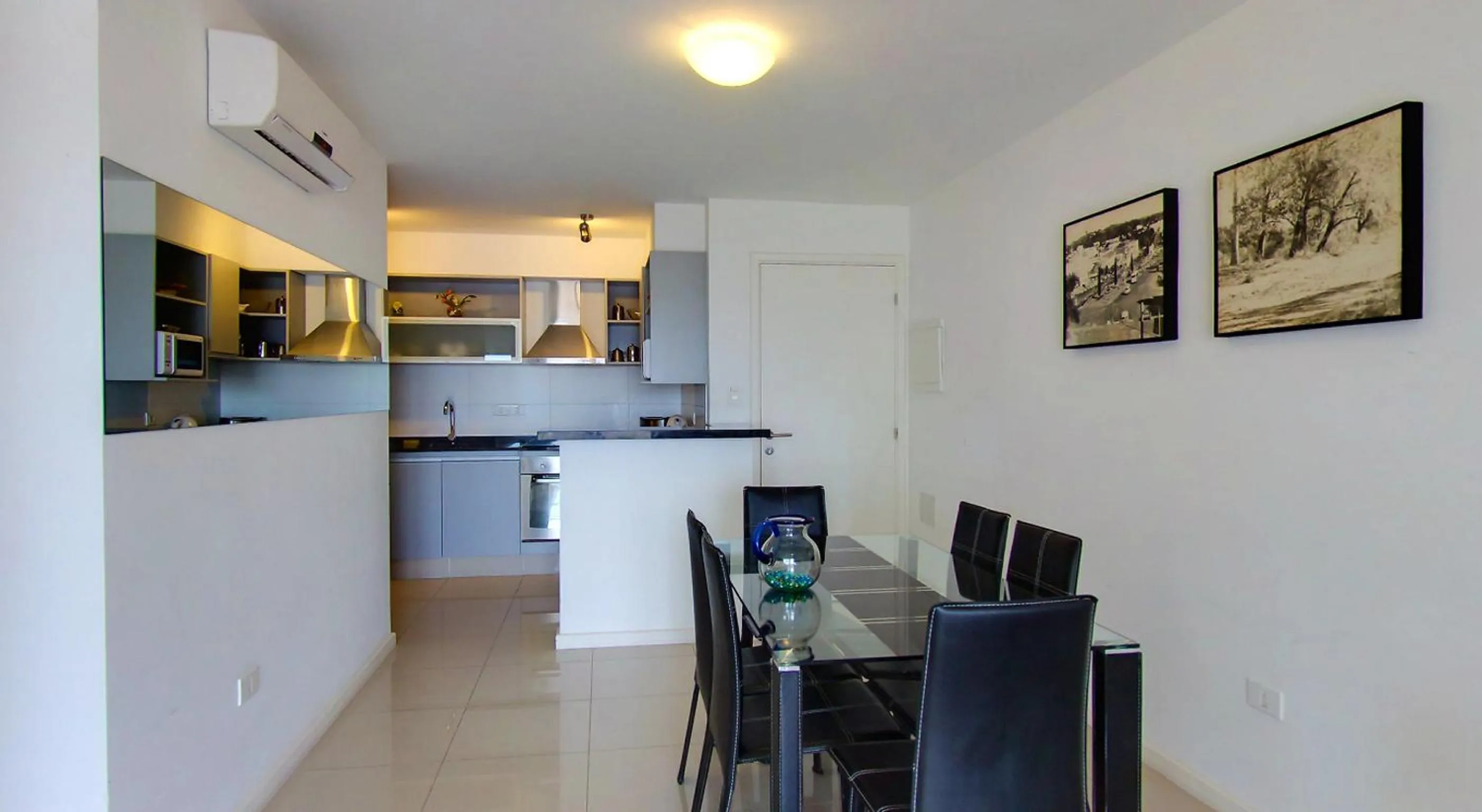 Decorative detail in Arenas del Mar Apartments