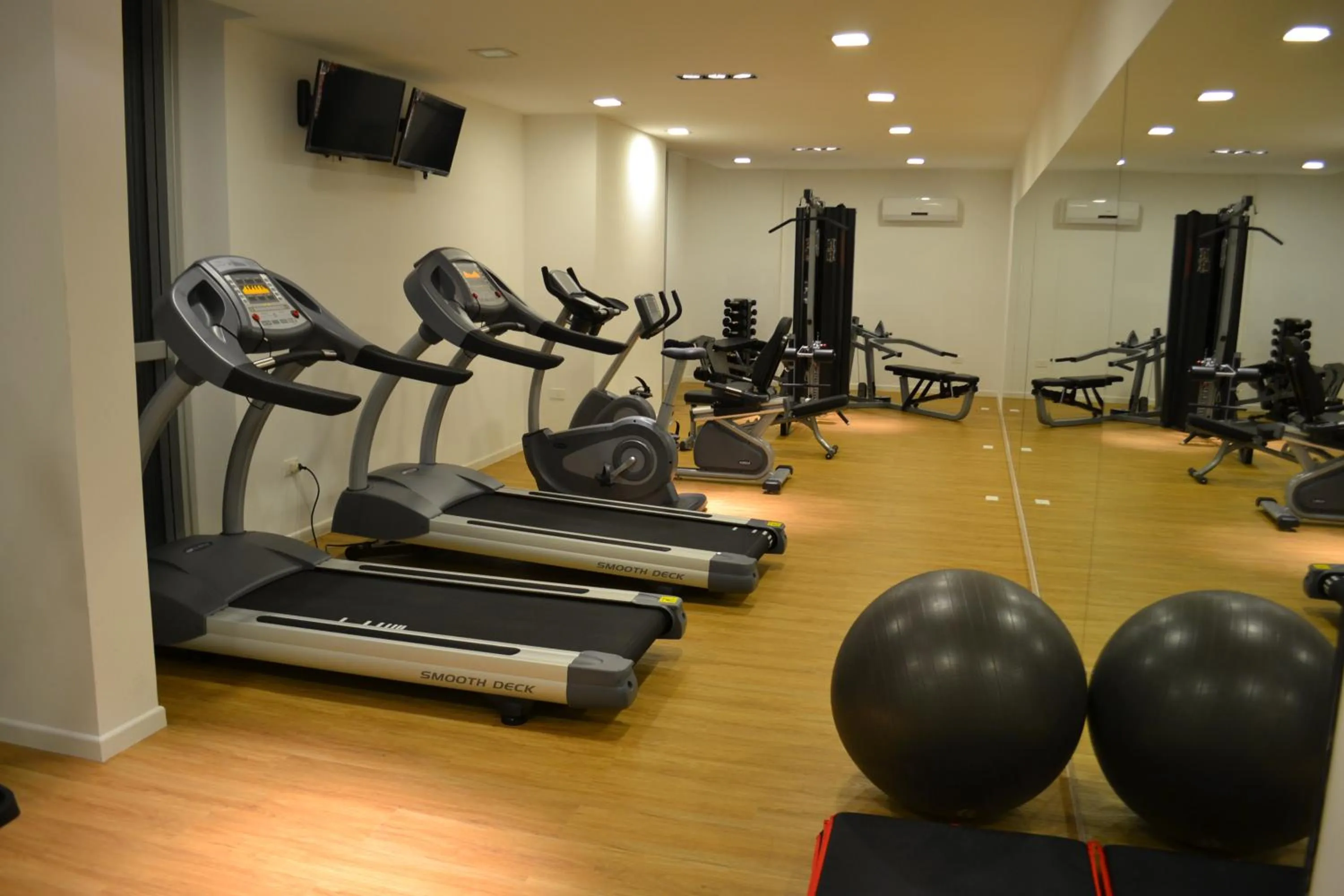 Fitness centre/facilities in Arenas del Mar Apartments