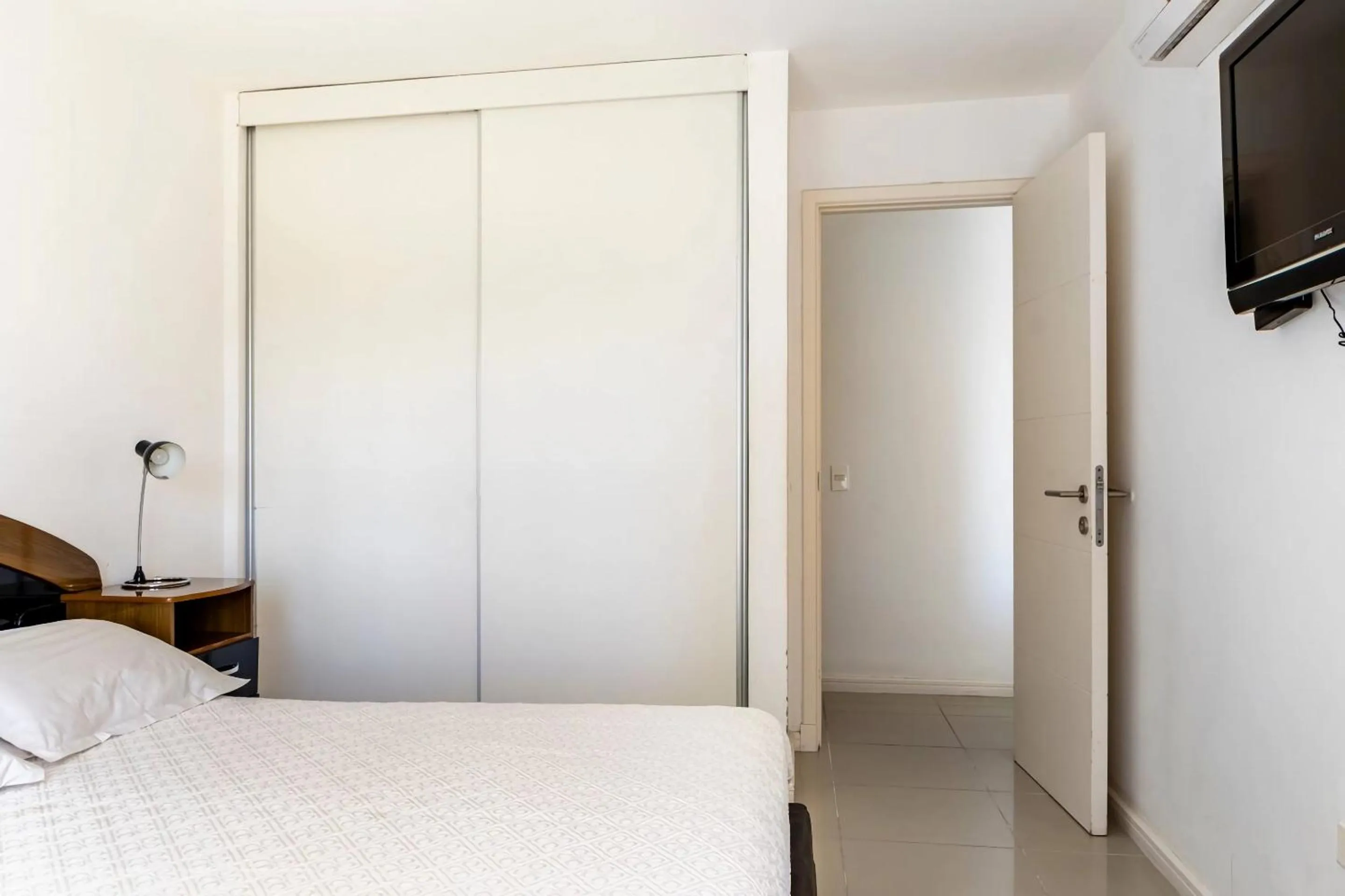 Bedroom, Bed in Arenas del Mar Apartments