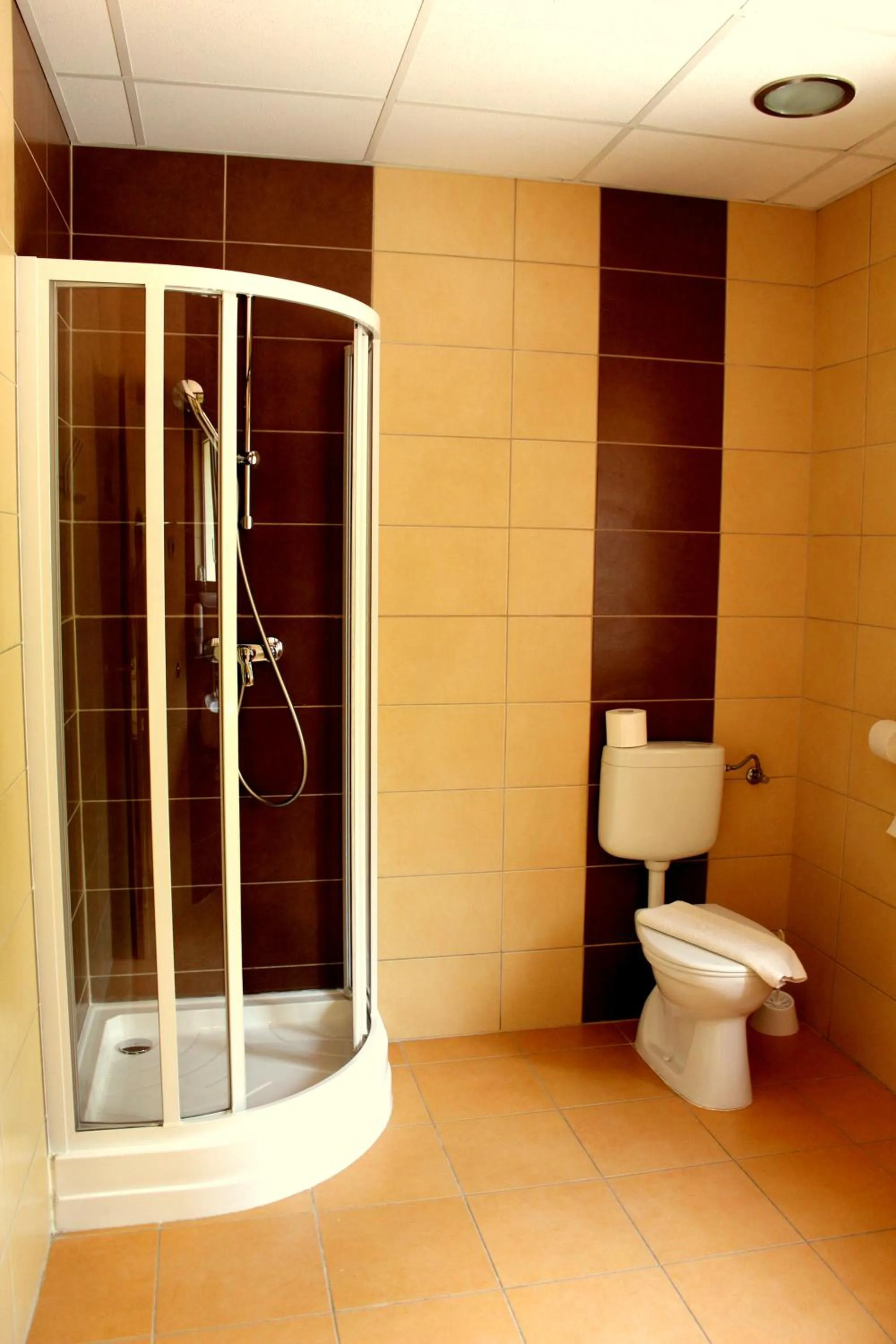 Bathroom in BF Hotel