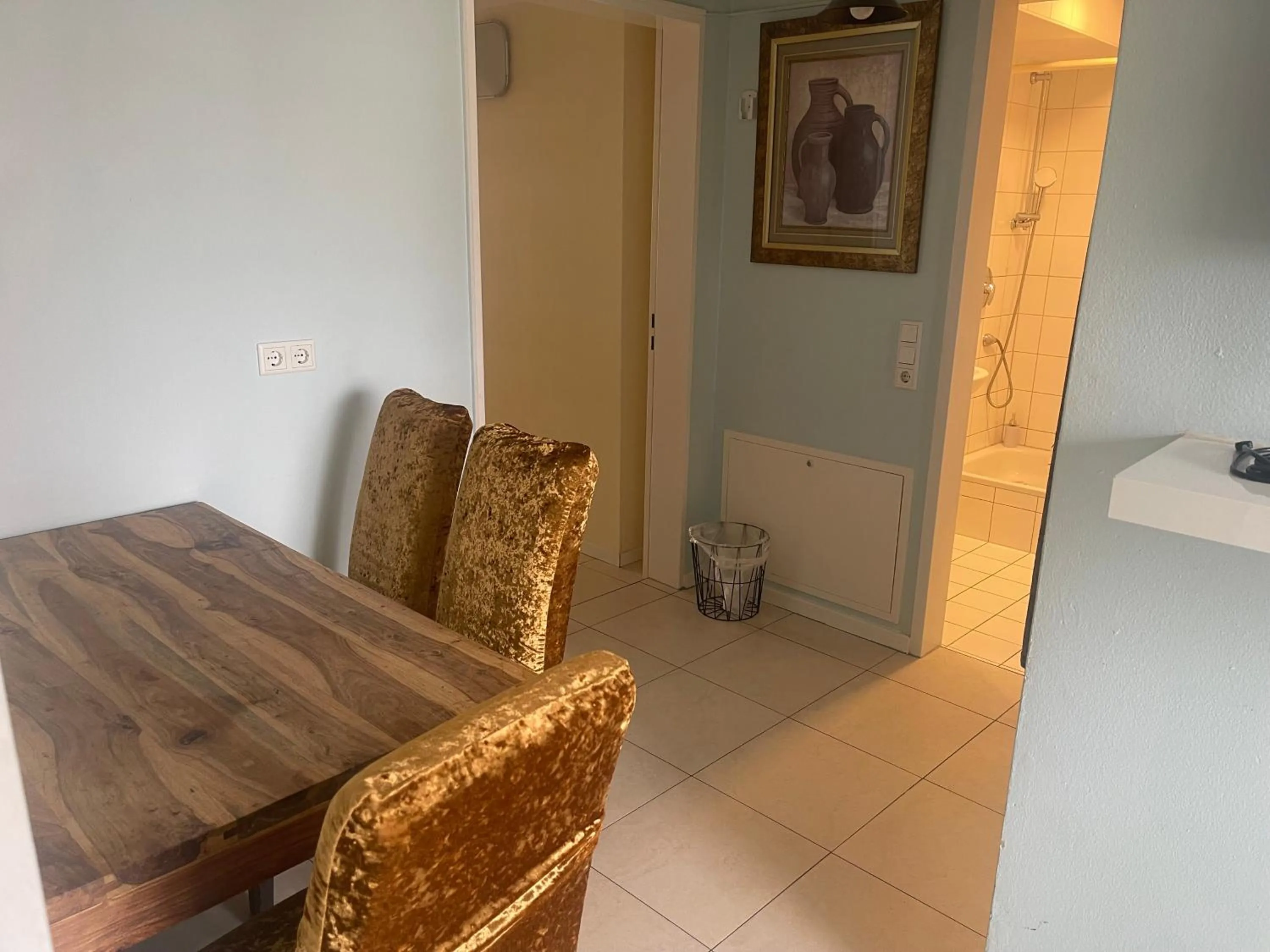 Seating area in Baynunah Suites Aparthotel