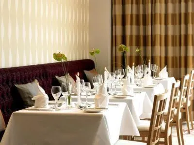 Restaurant/places to eat in Sneem Hotel