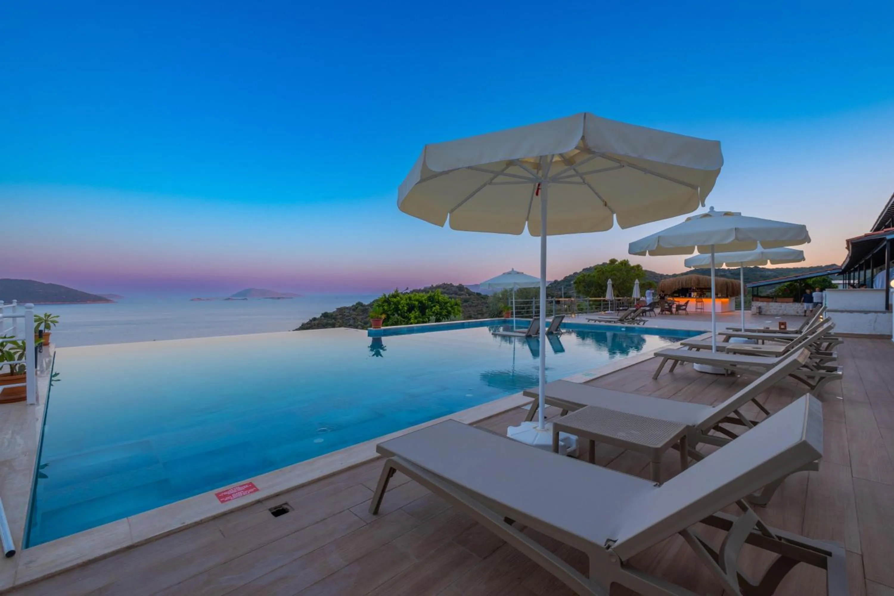 Swimming pool in Hamarat Otel