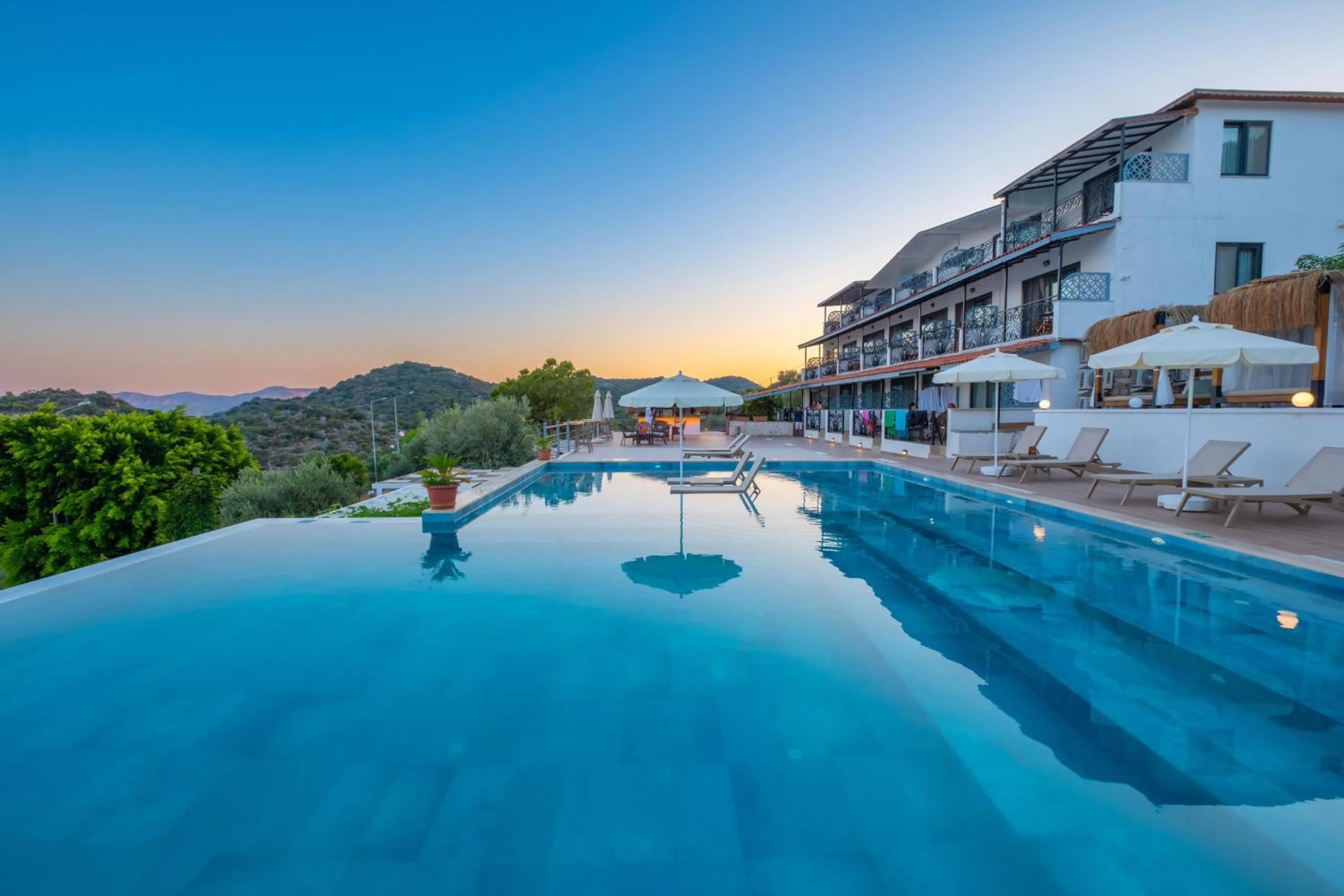 Property building in Hamarat Otel