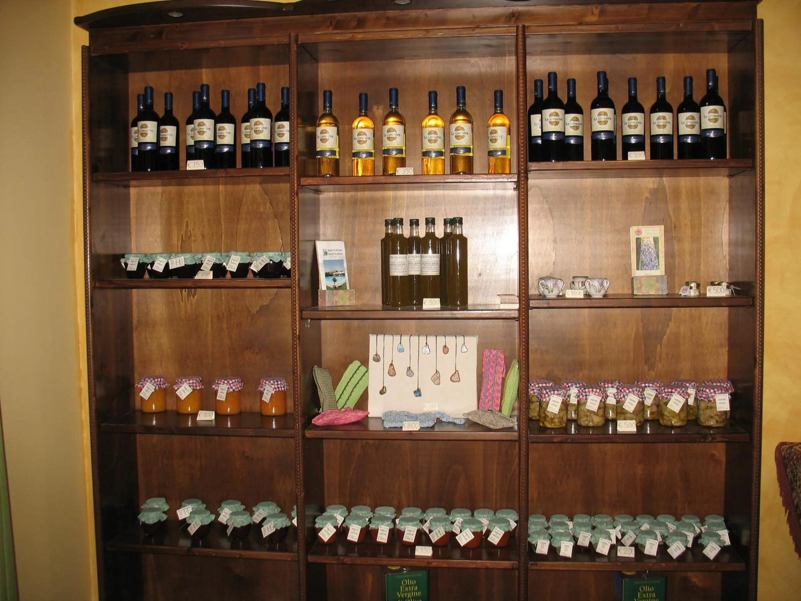 Alcoholic drinks in Agriturismo Montalbano